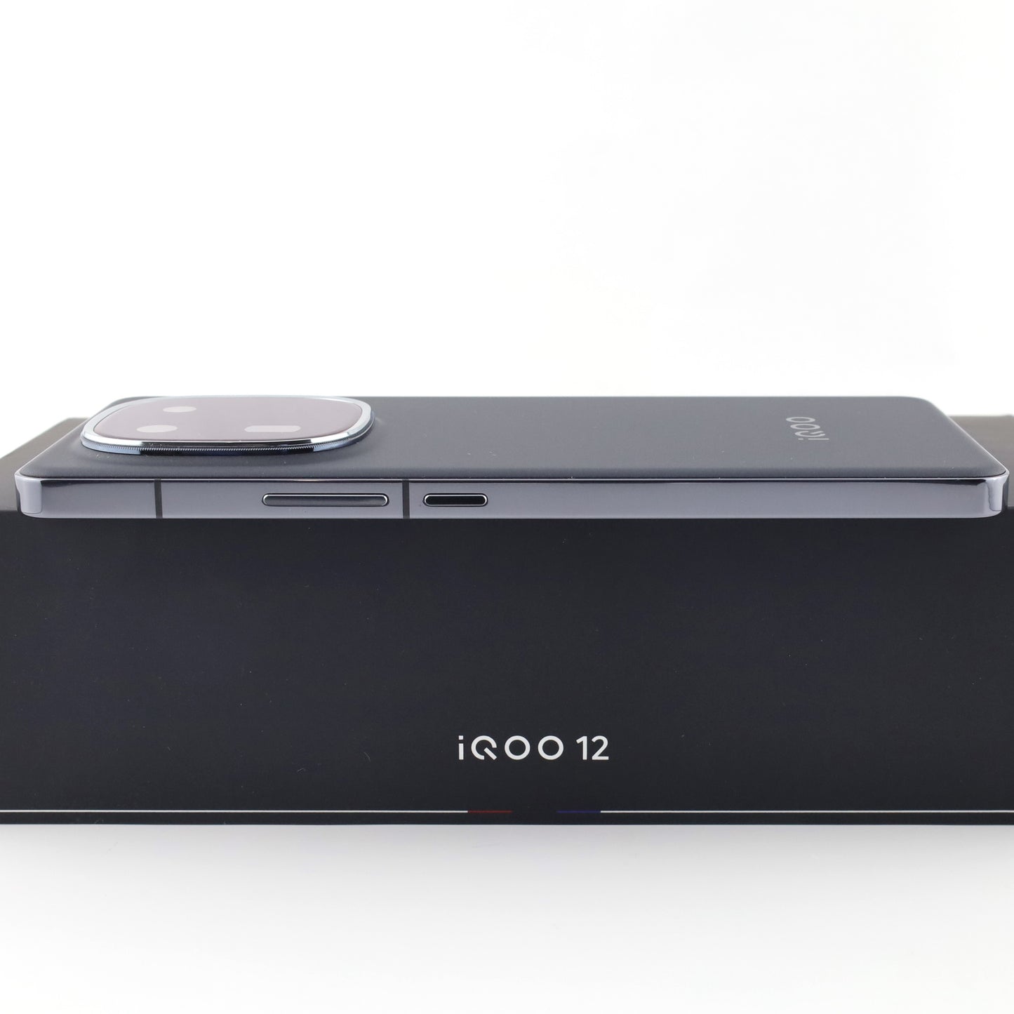 B+ランク vivo iQOO 12 12/256GB Black V2307A 中国版【90日保証】