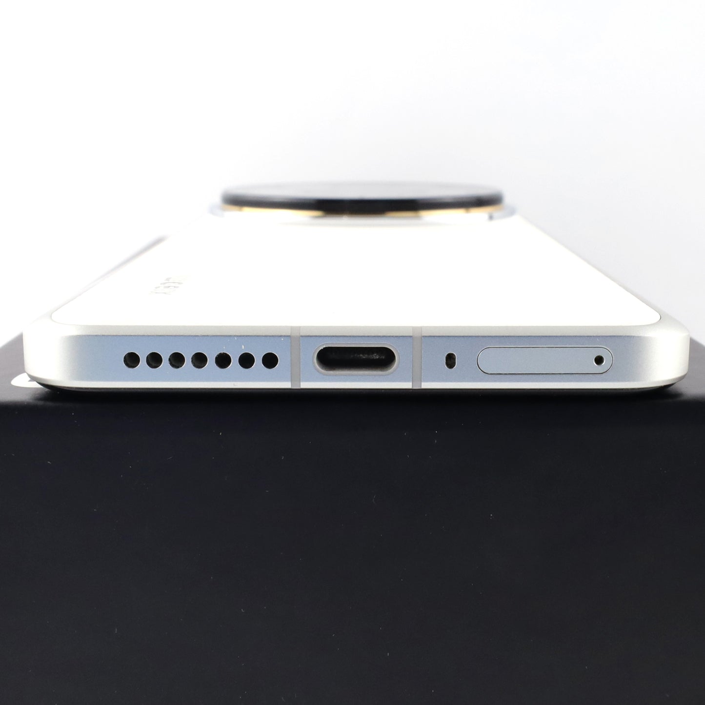 B++ランク Xiaomi 14 Ultra 16/512GB White 24030PN60G グローバル版【90日保証】キット2個あり(ホワイト・ブラック)
