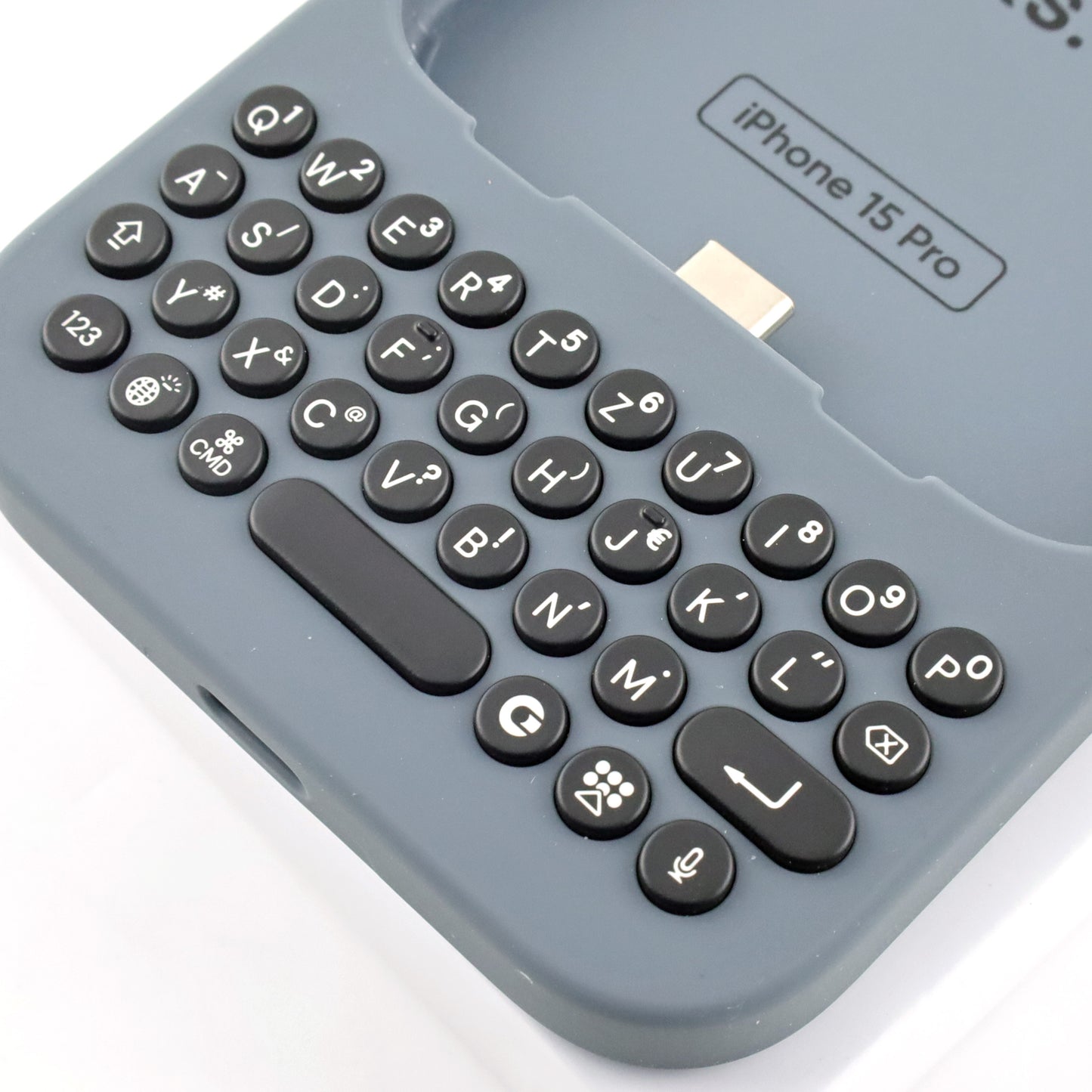 Aランク Clicks Keyboard for Apple iPhone 15 Pro LondonSky