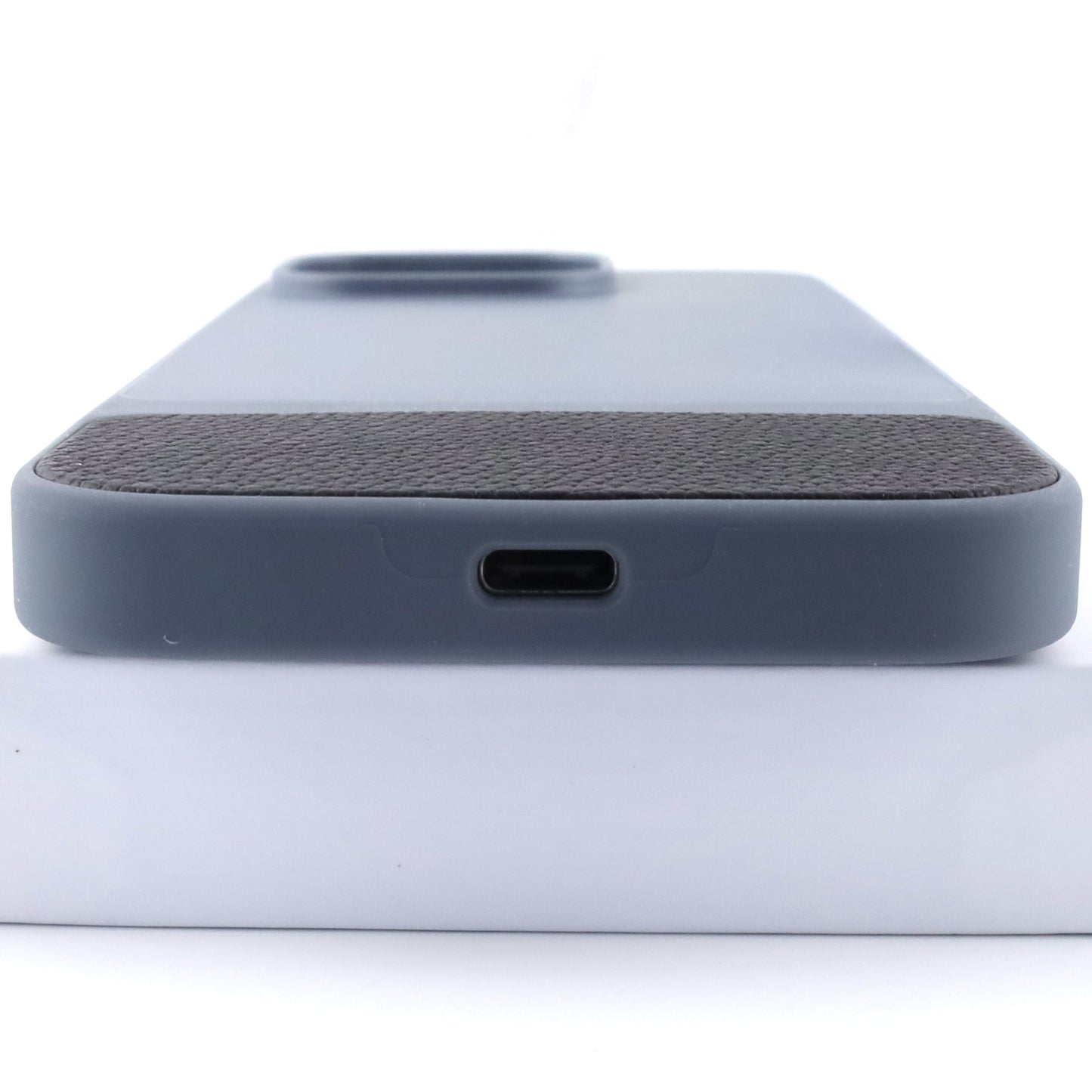 Aランク Clicks Keyboard for Apple iPhone 15 Pro LondonSky