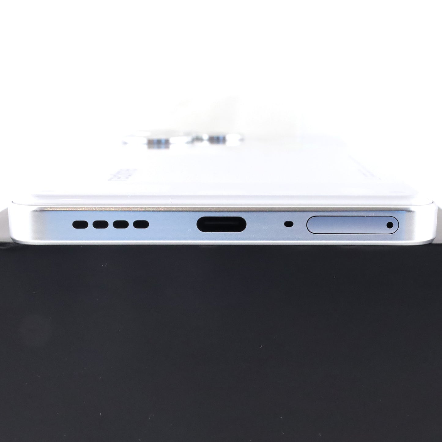 B++ランク realme Neo7 Turbo 12/256GB Gray RMX5062 中国版【90日保証】