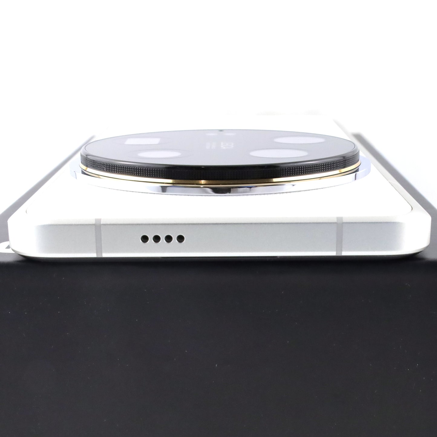 B+ランク Xiaomi 14 Ultra 16/512GB White 24030PN60G グローバル版【90日保証】