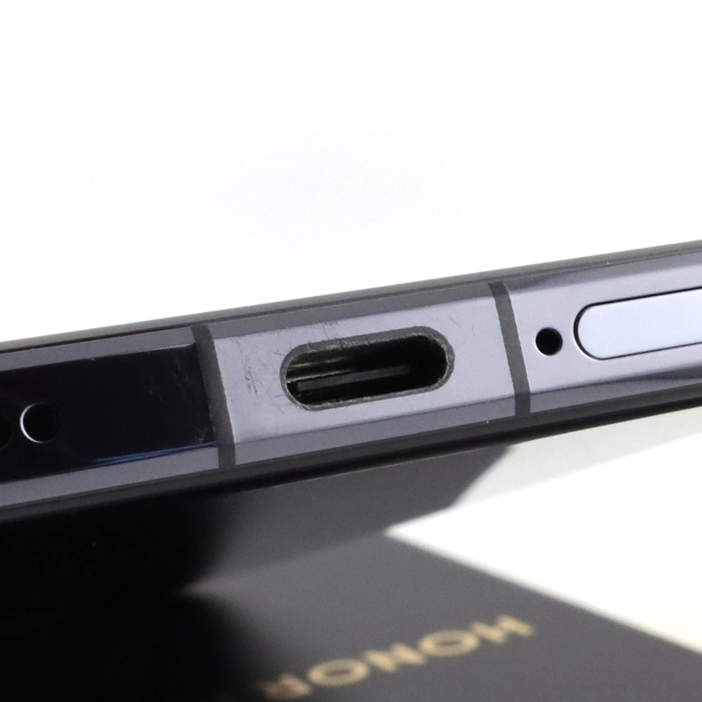 Bランク HONOR Magic6 Pro 16GB/1TB Black BVL-N49 グローバル版【90日保証】
