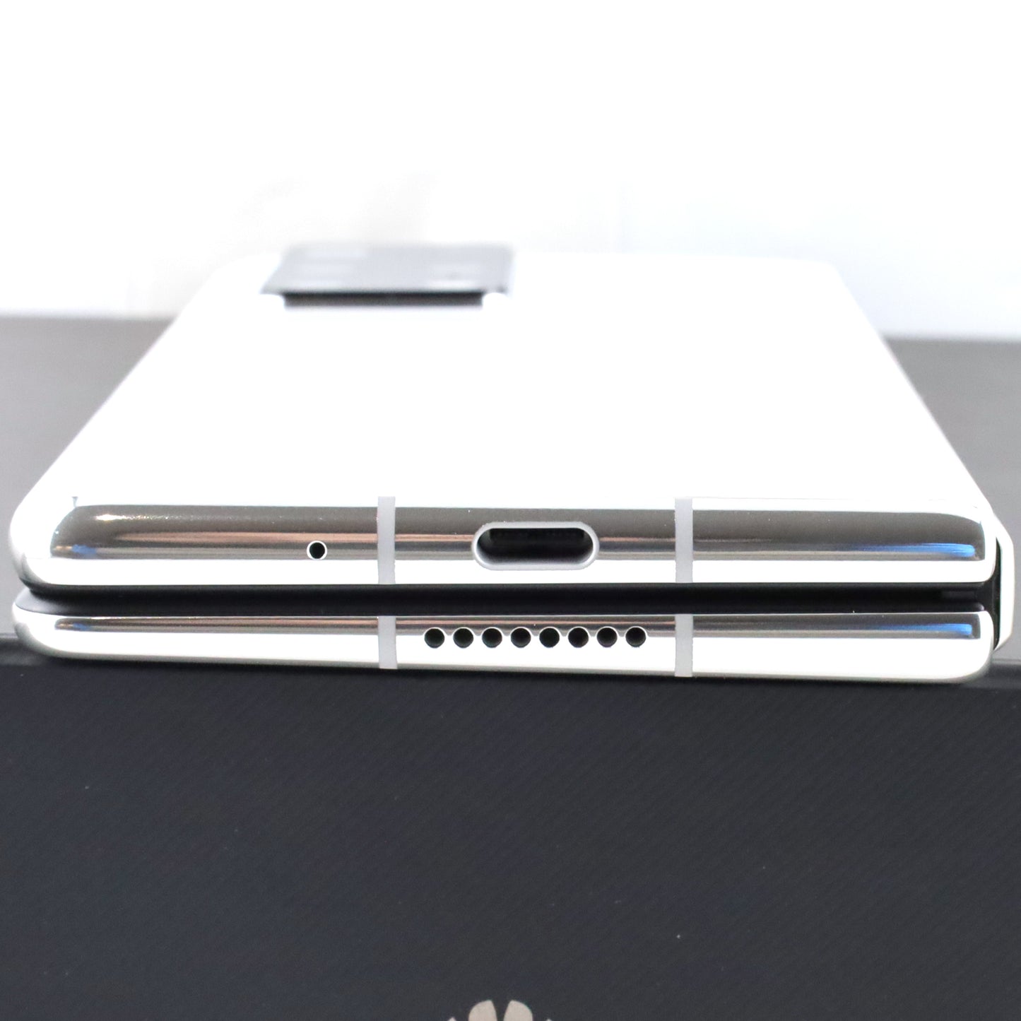 C+ランク HUAWEI Mate X2 8/256GB white TET-AN00 中国版【30日保証】
