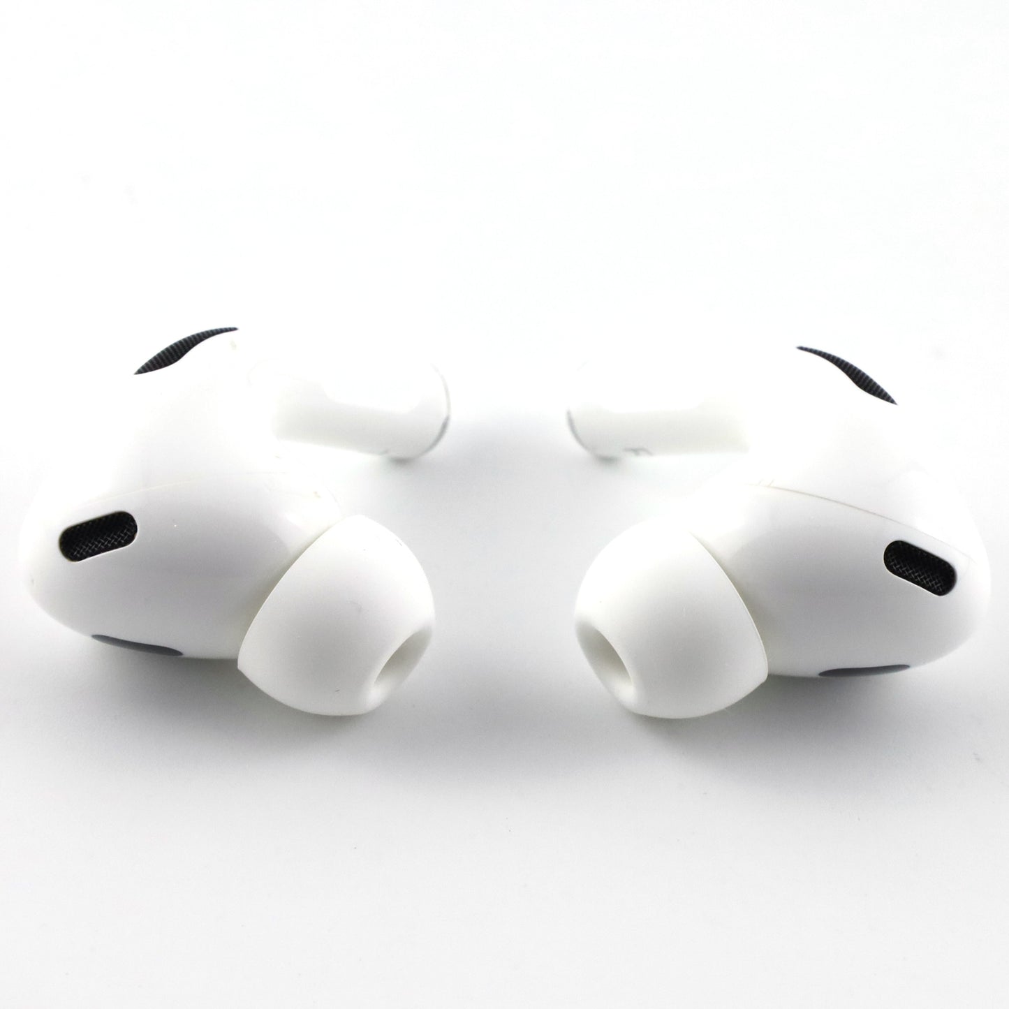 Cランク Apple AirPods Pro 第2世代 MTJV3J/A 国内版【90日保証】