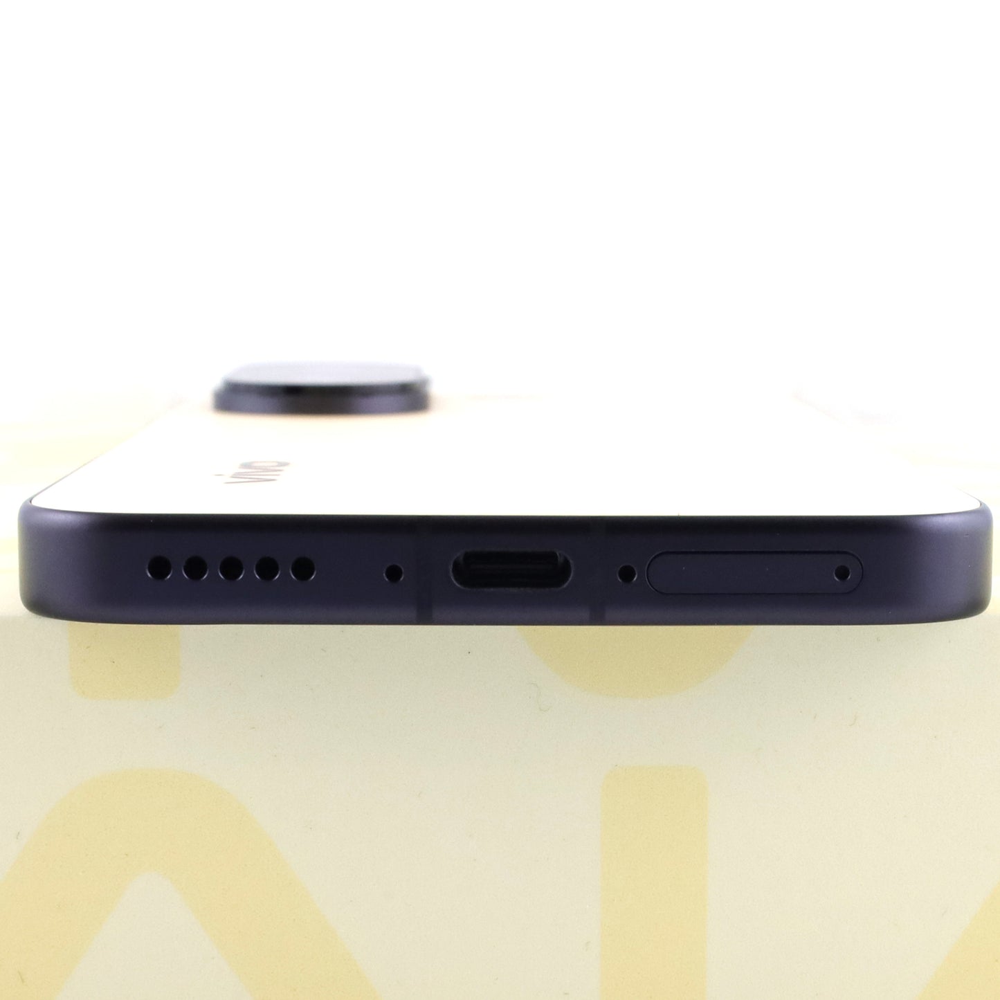 A-ランク vivo S30 Pro mini 12/512GB Yellow V2465A 中国版【90日保証】