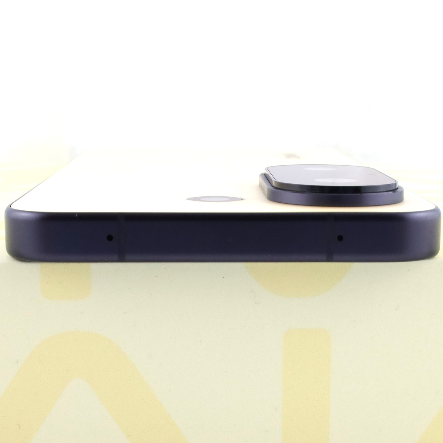 A-ランク vivo S30 Pro mini 12/512GB Yellow V2465A 中国版【90日保証】
