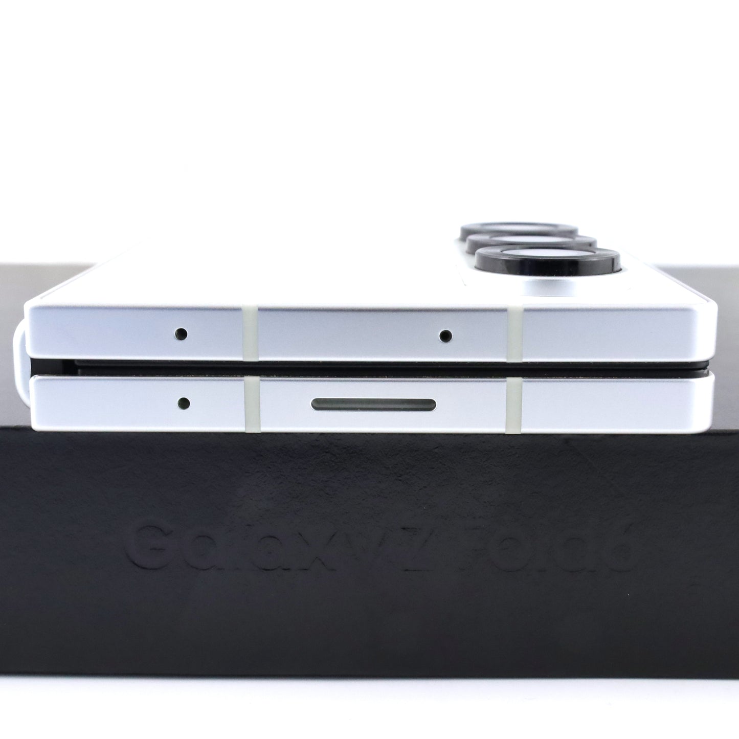 C+ランク Galaxy Z Fold6 12/256GB White SM-F956Q 国内版【30日保証】