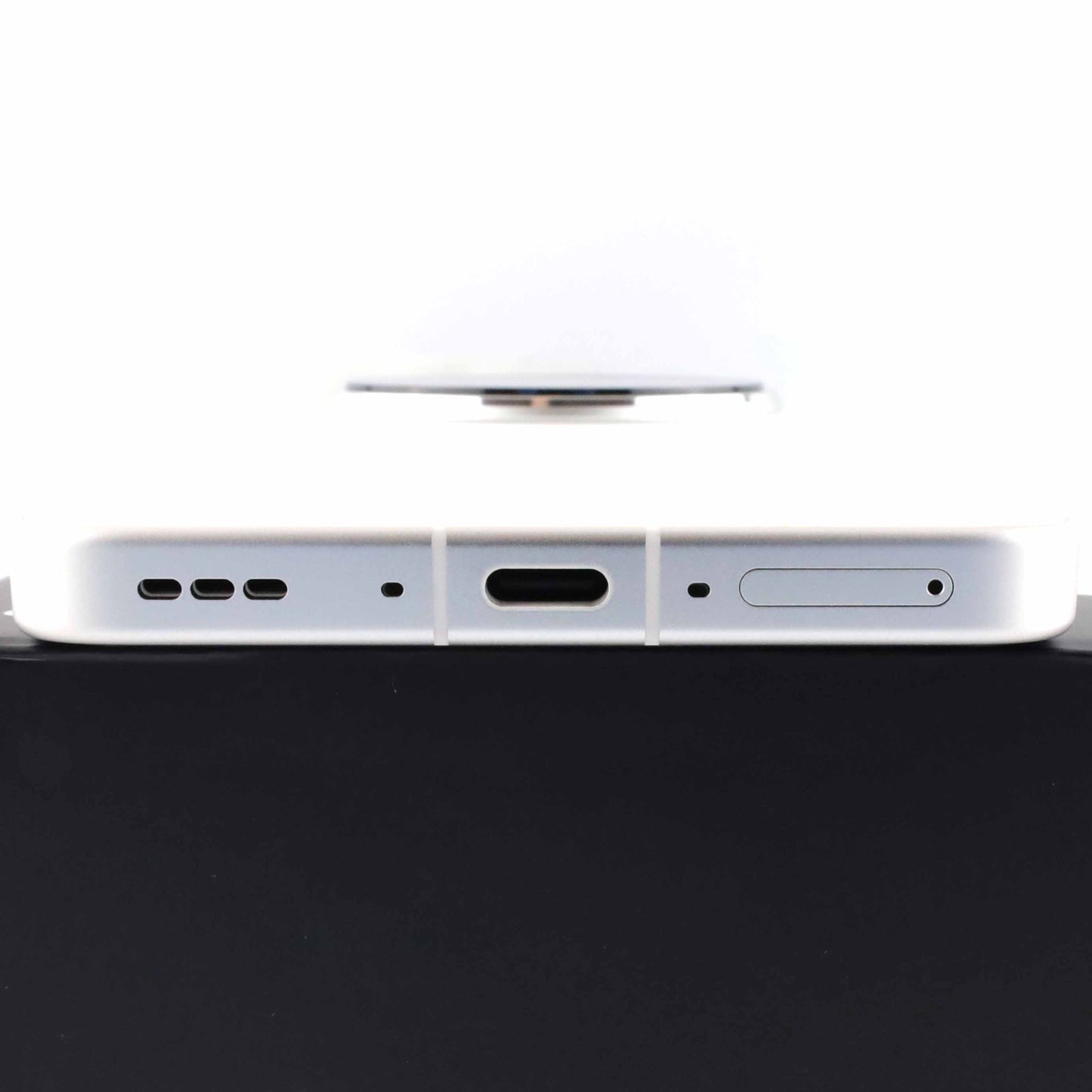 Aランク OPPO Find X8 Ultra 12/256GB White PKJ110 中国版【90日保証】