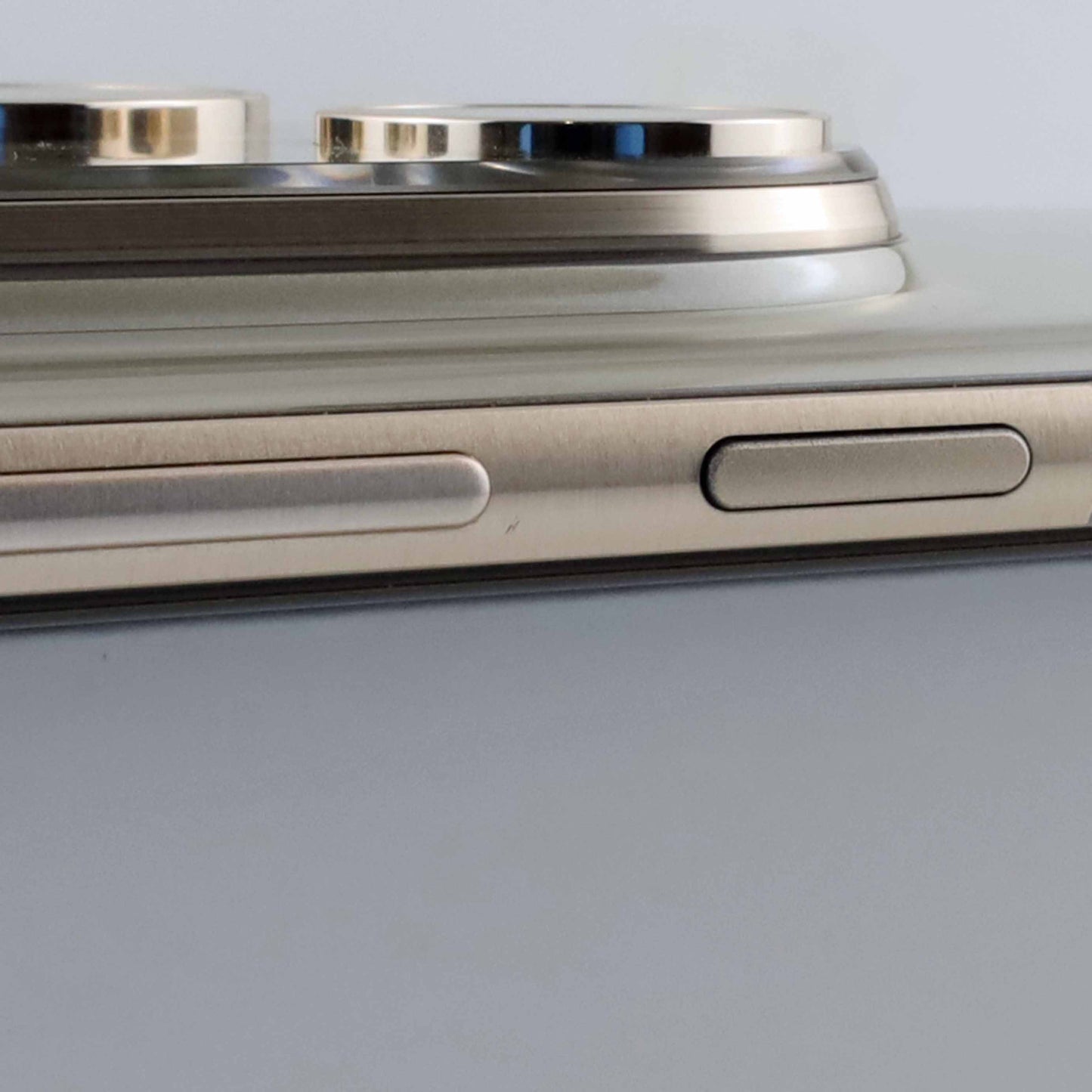 Aランク HUAWEI Pura80 Ultra 16/512GB PrestigeGold LMU-LX9 グローバル版【90日保証】