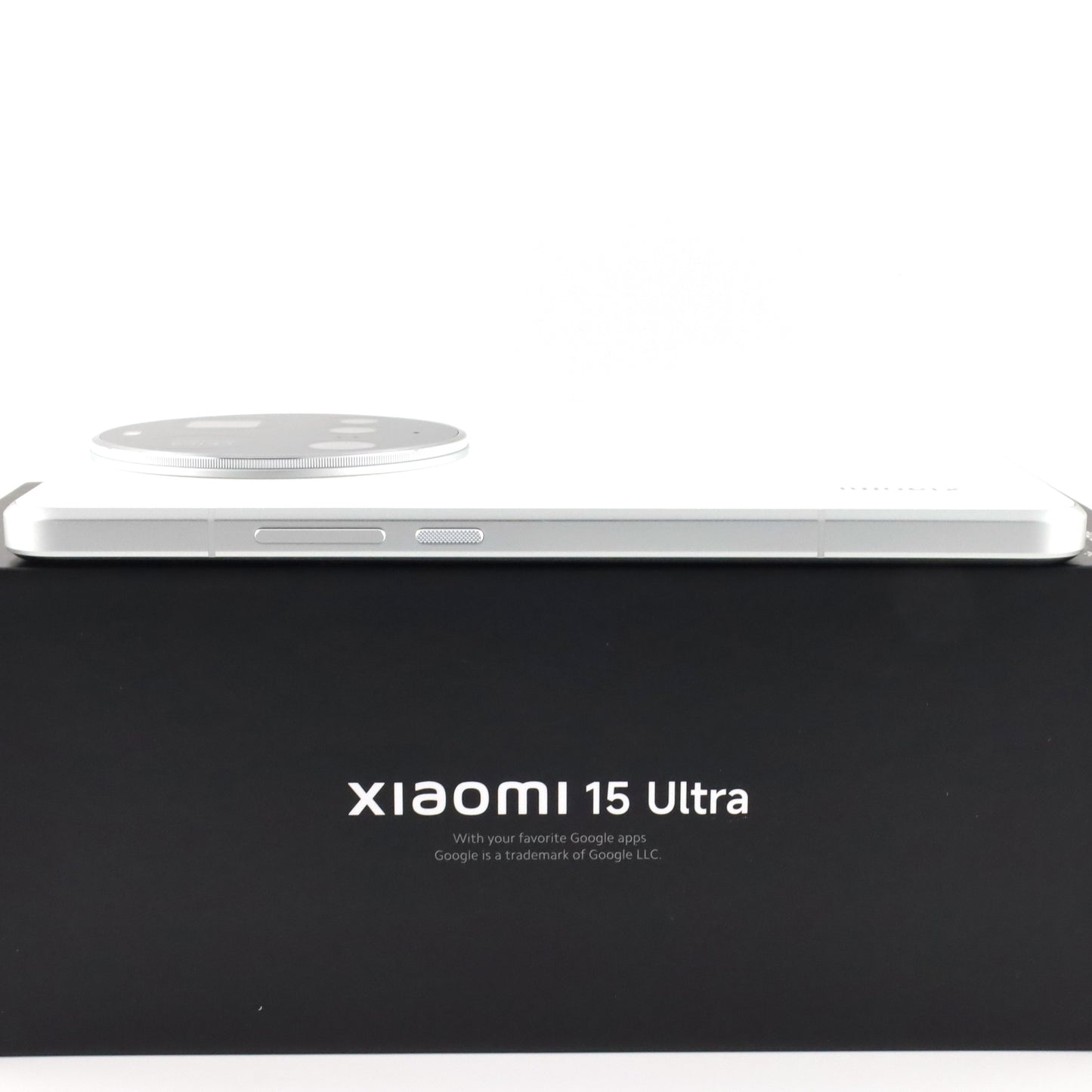 A-ランク Xiaomi 15 Ultra 16/512GB White 25010PN30G 国内版【90日保証】