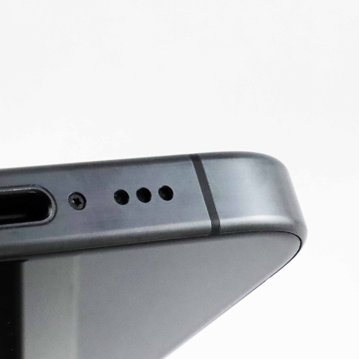 B+ランク iPhone 15 Pro 512GB BlackTitanium MTQD3ZA/A A3104 香港版【90日保証】