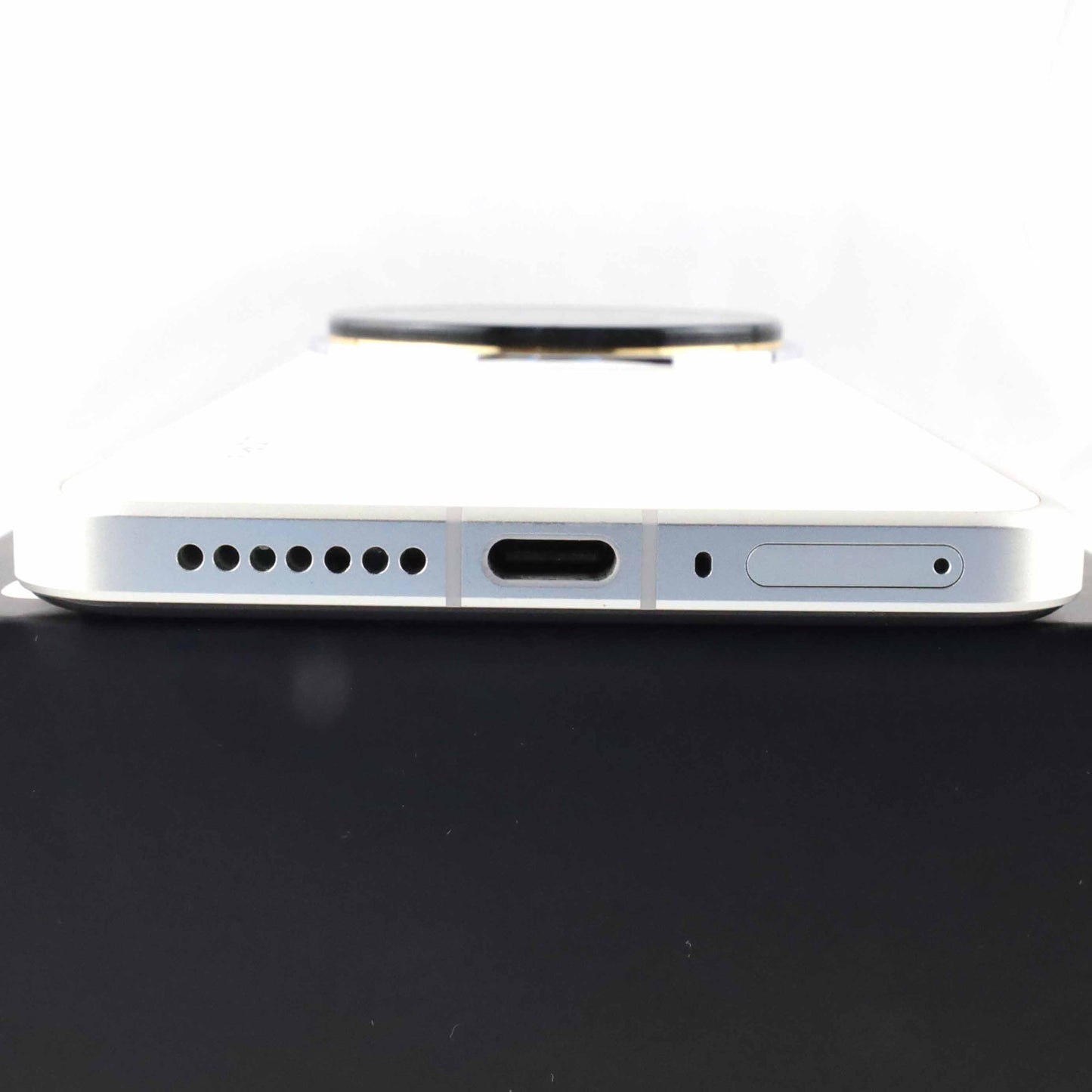 C++ランク Xiaomi 14 Ultra 16/512GB White 24030PN60G グローバル版【90日保証】