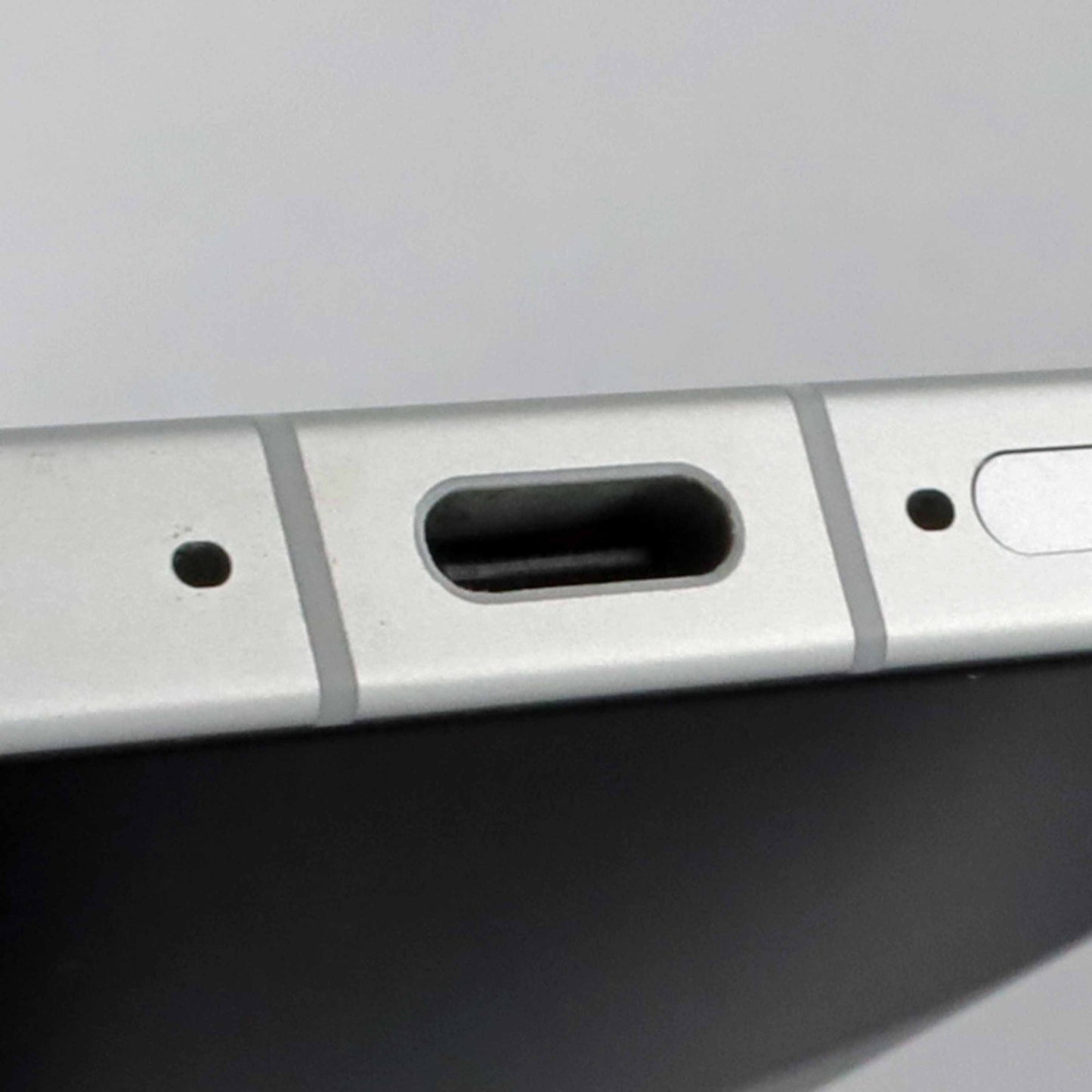 B+ランク OPPO Find X8 16/256GB white CN PKB110 中国版【90日保証】