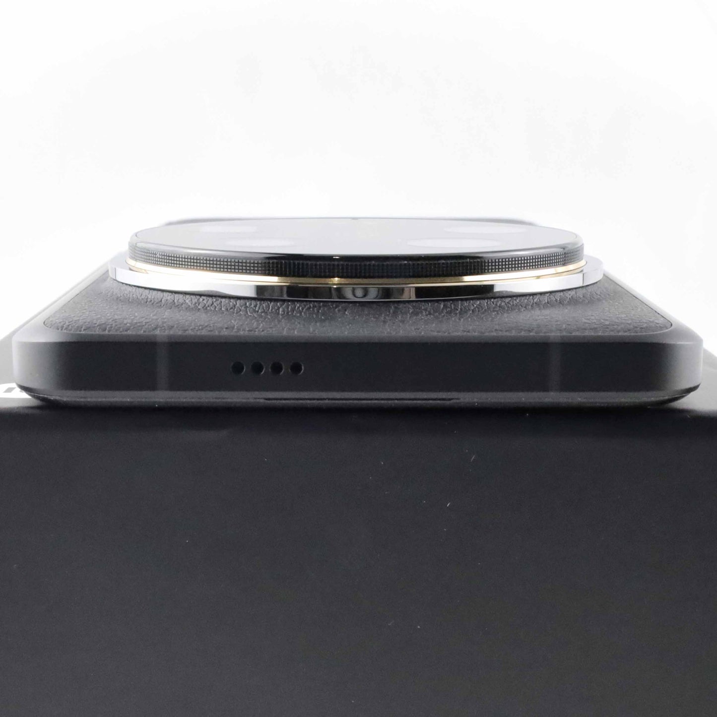 Bランク Xiaomi 14 Ultra 16/512GB Black 24030PN60G グローバル版【90日保証】