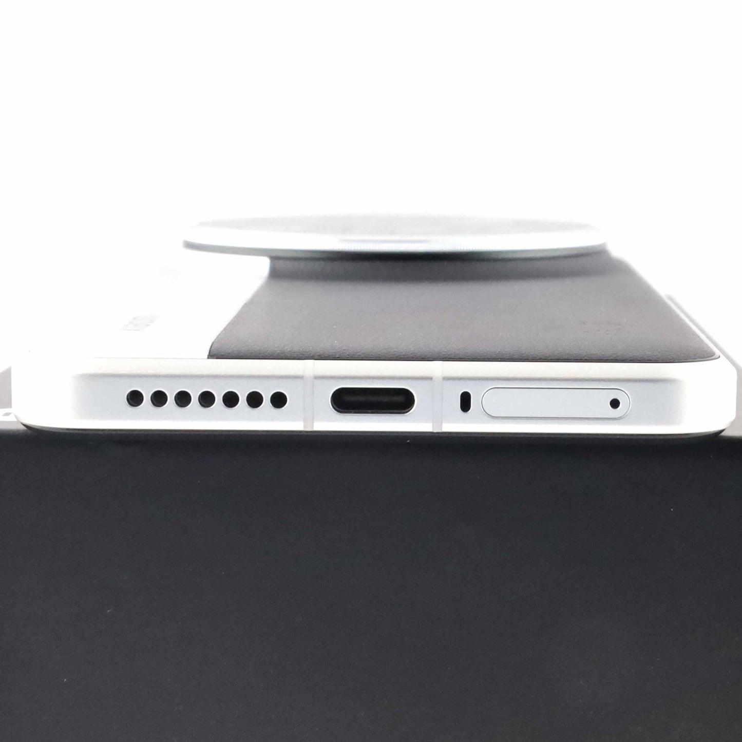 Aランク Xiaomi 15 Ultra 16/512GB SilverChrome 25010PN30G 国内版【90日保証】