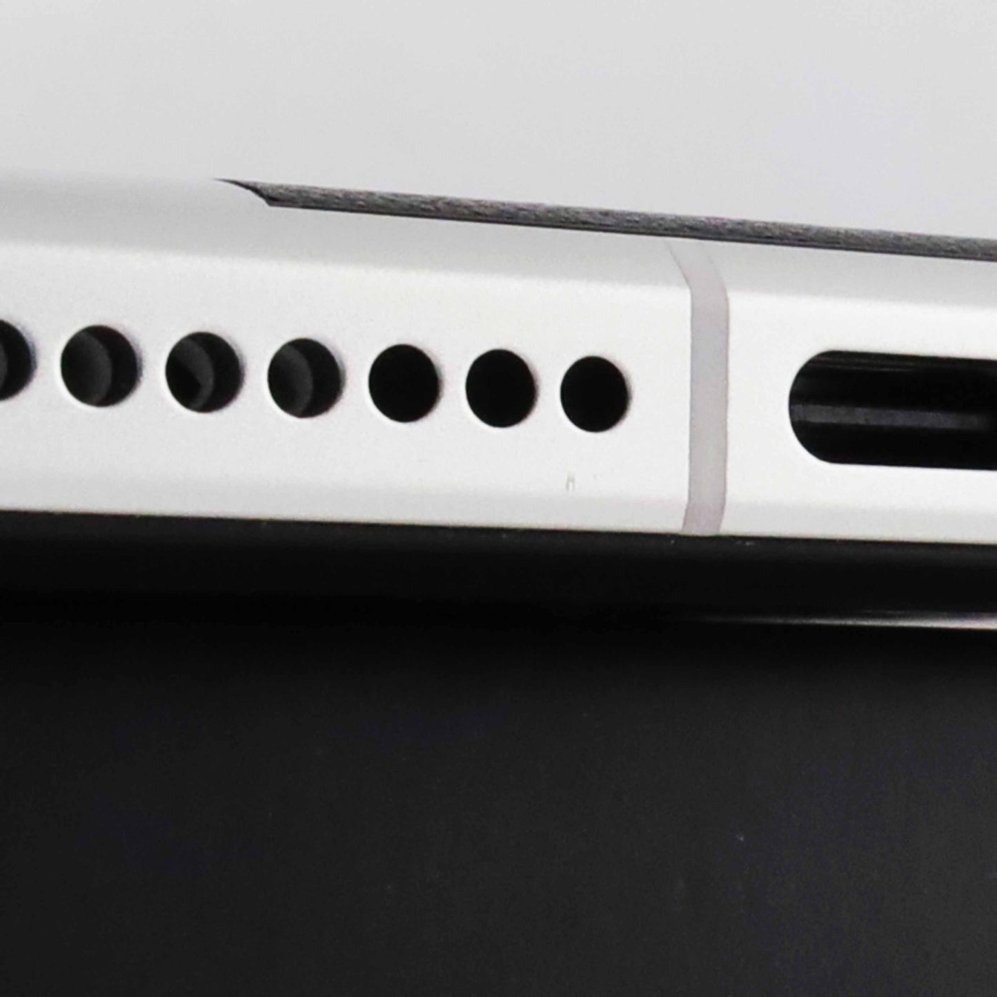 Aランク Xiaomi 15 Ultra 16/512GB SilverChrome 25010PN30G 国内版【90日保証】