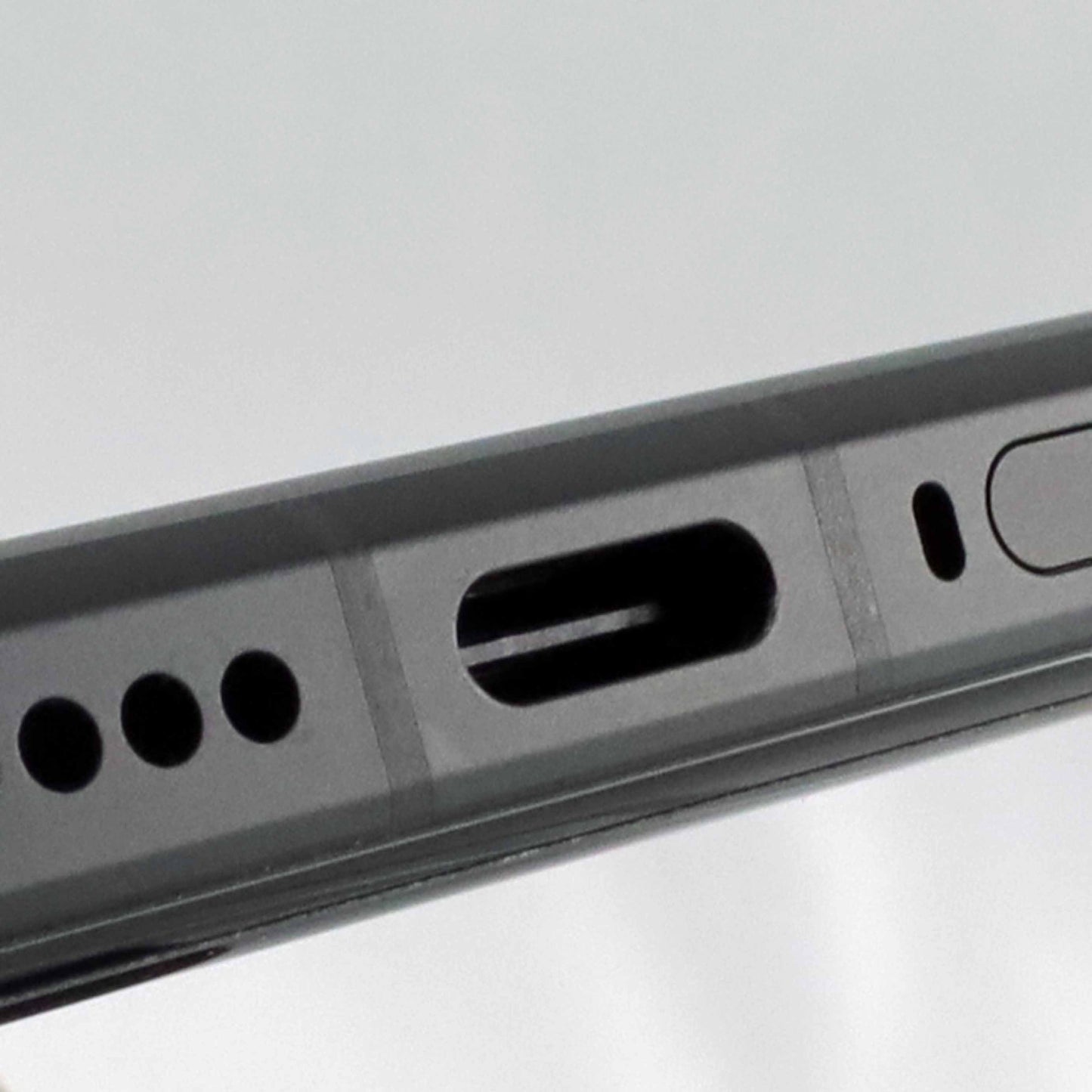 B+ランクXiaomi 15 Ultra 16/512GB Black 2510PN30G 国内版【90日保証】