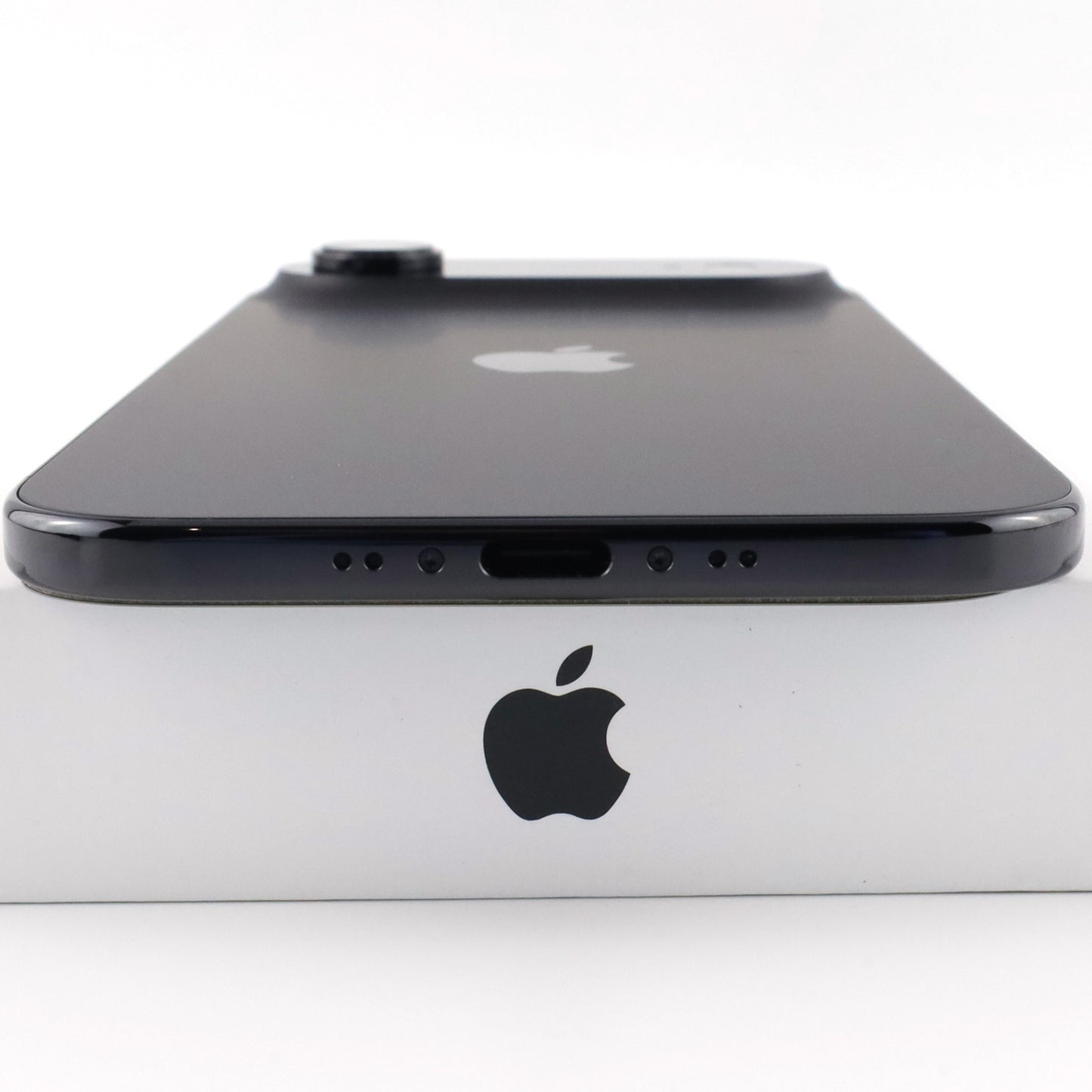 A-ランク iPhone Air 256GB SpaceBlack A3516 MG274J/A 国内版【90日保証】