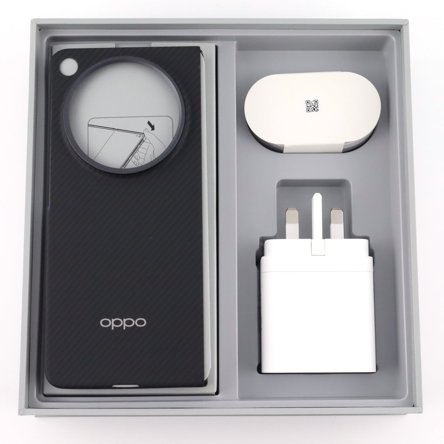 Cランク OPPO Find N6 16/512GB StellarTItanium CPH2765 グローバル版【30日保証】