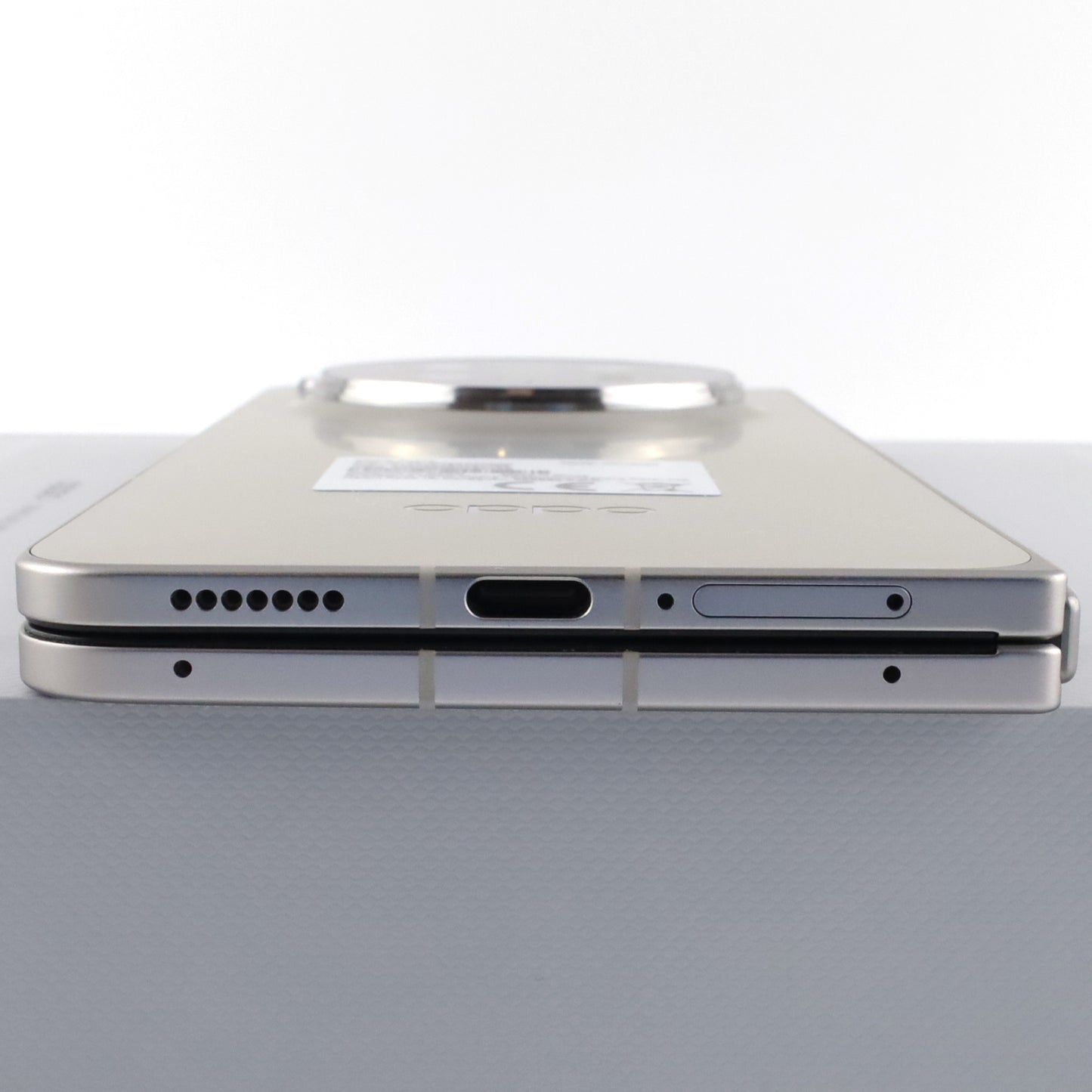 Cランク OPPO Find N6 16/512GB StellarTItanium CPH2765 グローバル版【30日保証】