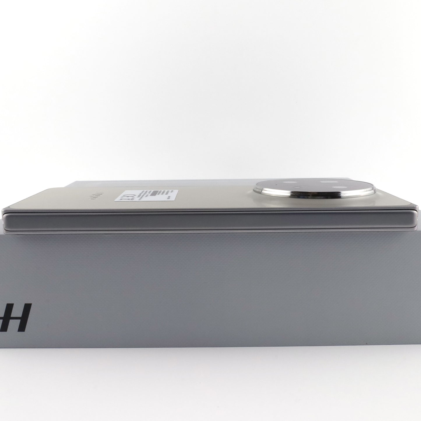 Cランク OPPO Find N6 16/512GB StellarTItanium CPH2765 グローバル版【30日保証】