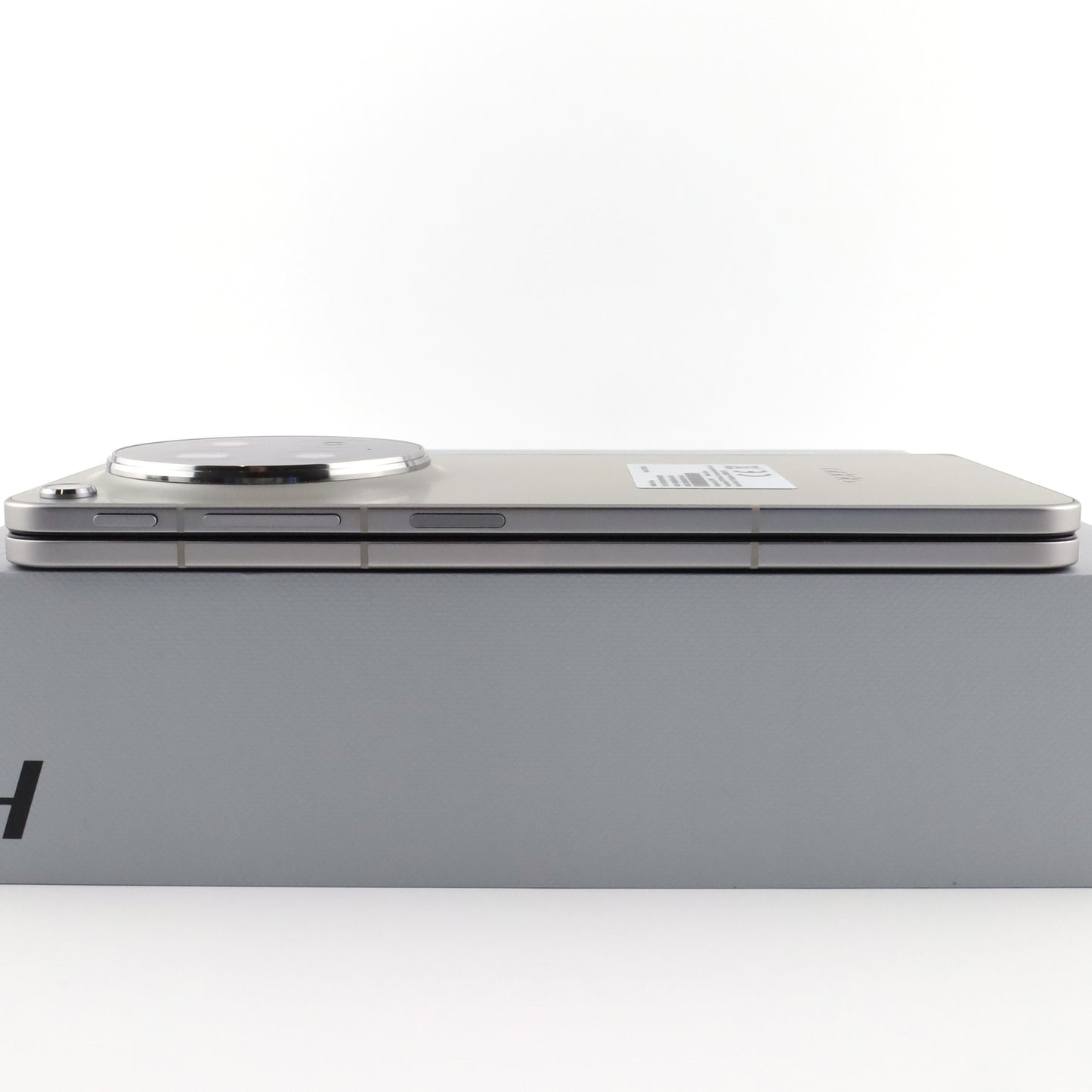 Cランク OPPO Find N6 16/512GB StellarTItanium CPH2765 グローバル版【30日保証】