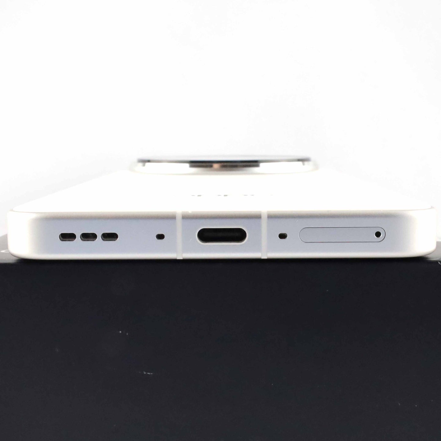 Aランク OPPO Find X8 Ultra 16/512GB White PKJ110 中国版【90日保証】