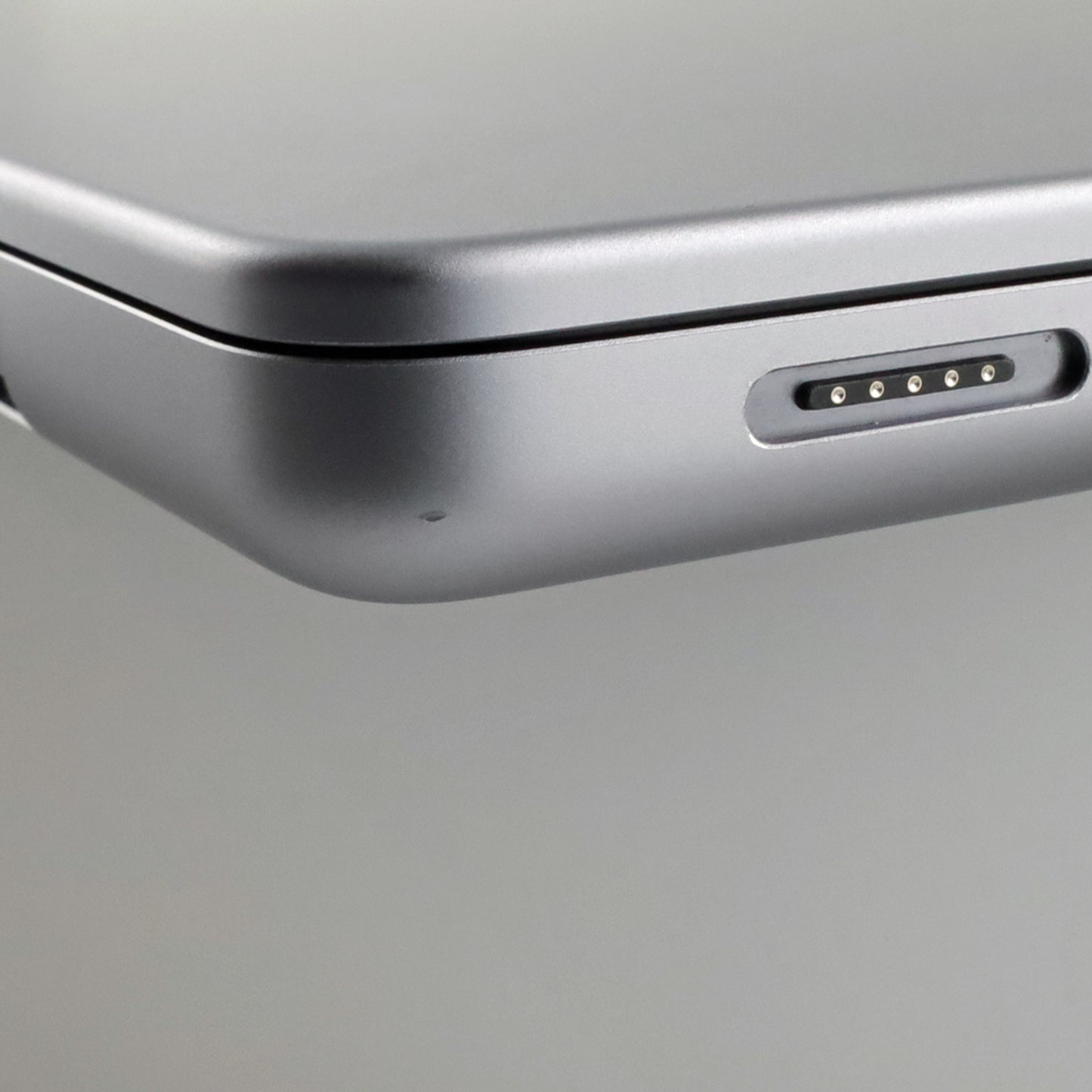 Cランク MacBook Pro 16/512GB 14インチ M1 Proチップ MKGP3J/A A2442 国内【30日保証】