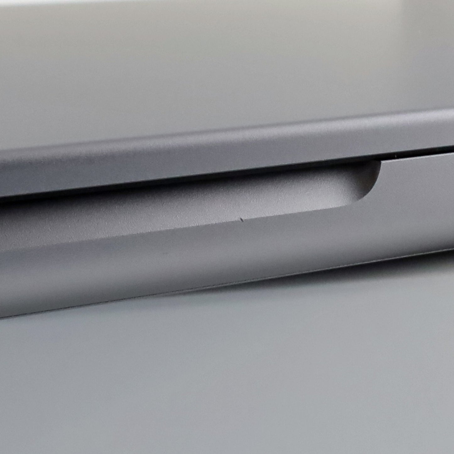 Cランク MacBook Pro 16/512GB 14インチ M1 Proチップ MKGP3J/A A2442 国内【30日保証】