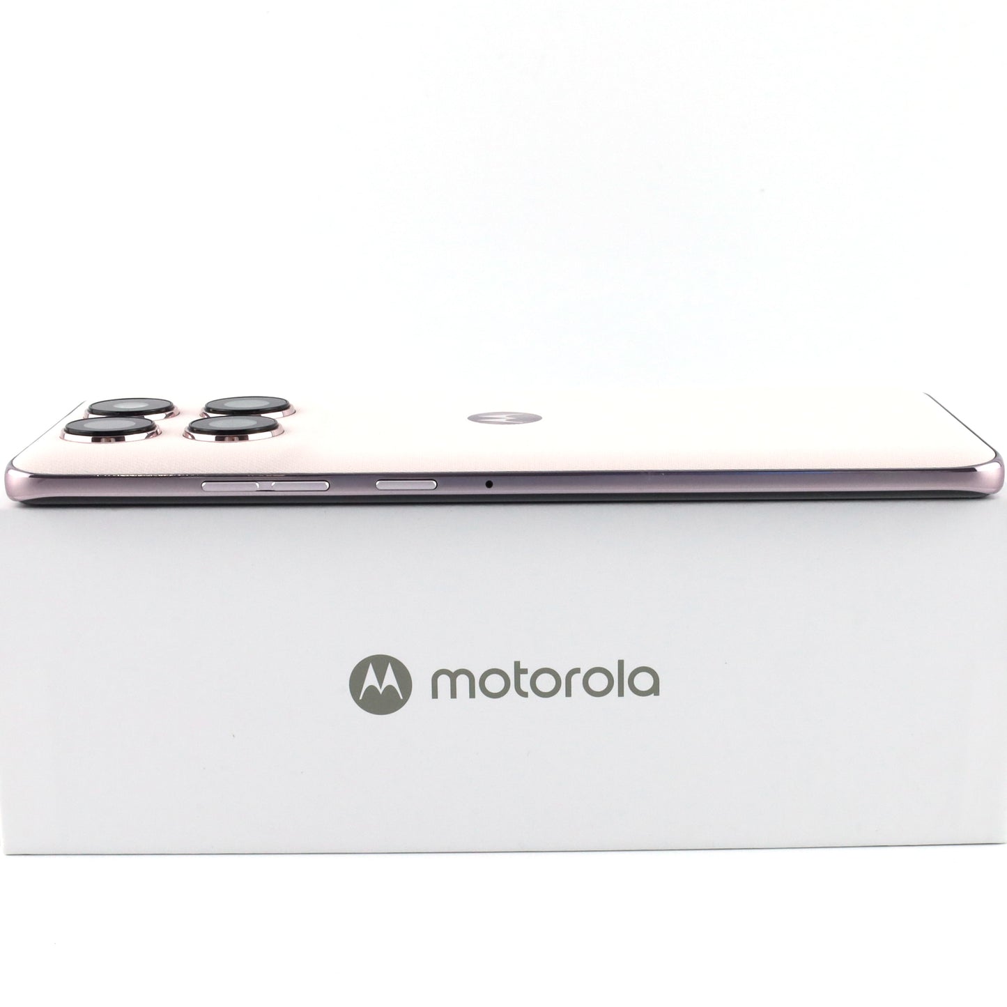 Aランク motorola edge 60 pro 12/256GB カルサイトホワイト XT2507-6 国内版【90日保証】