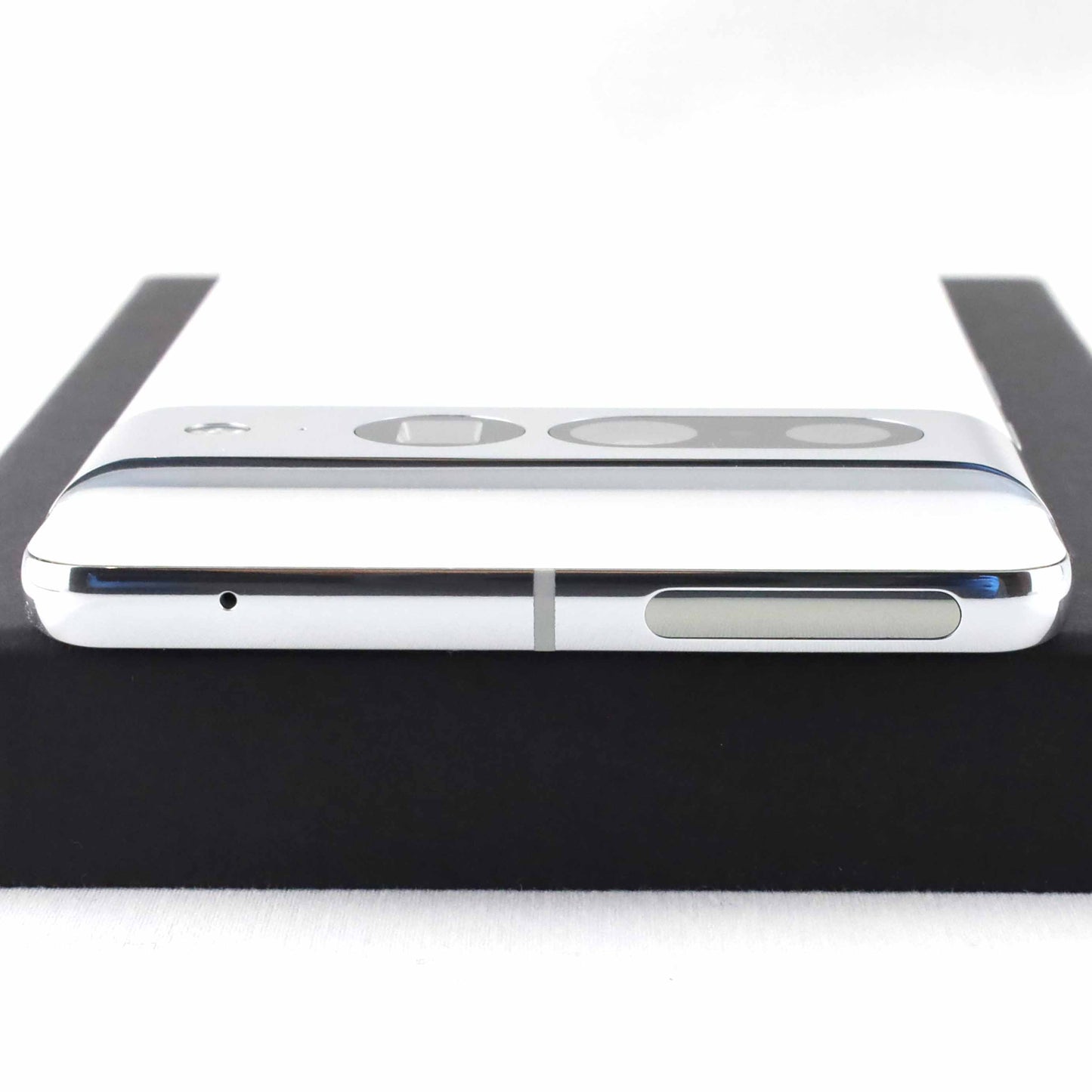 C+ランク Google Pixel 7 Pro 256GB Snow GFE4J 国内版【90日保証】