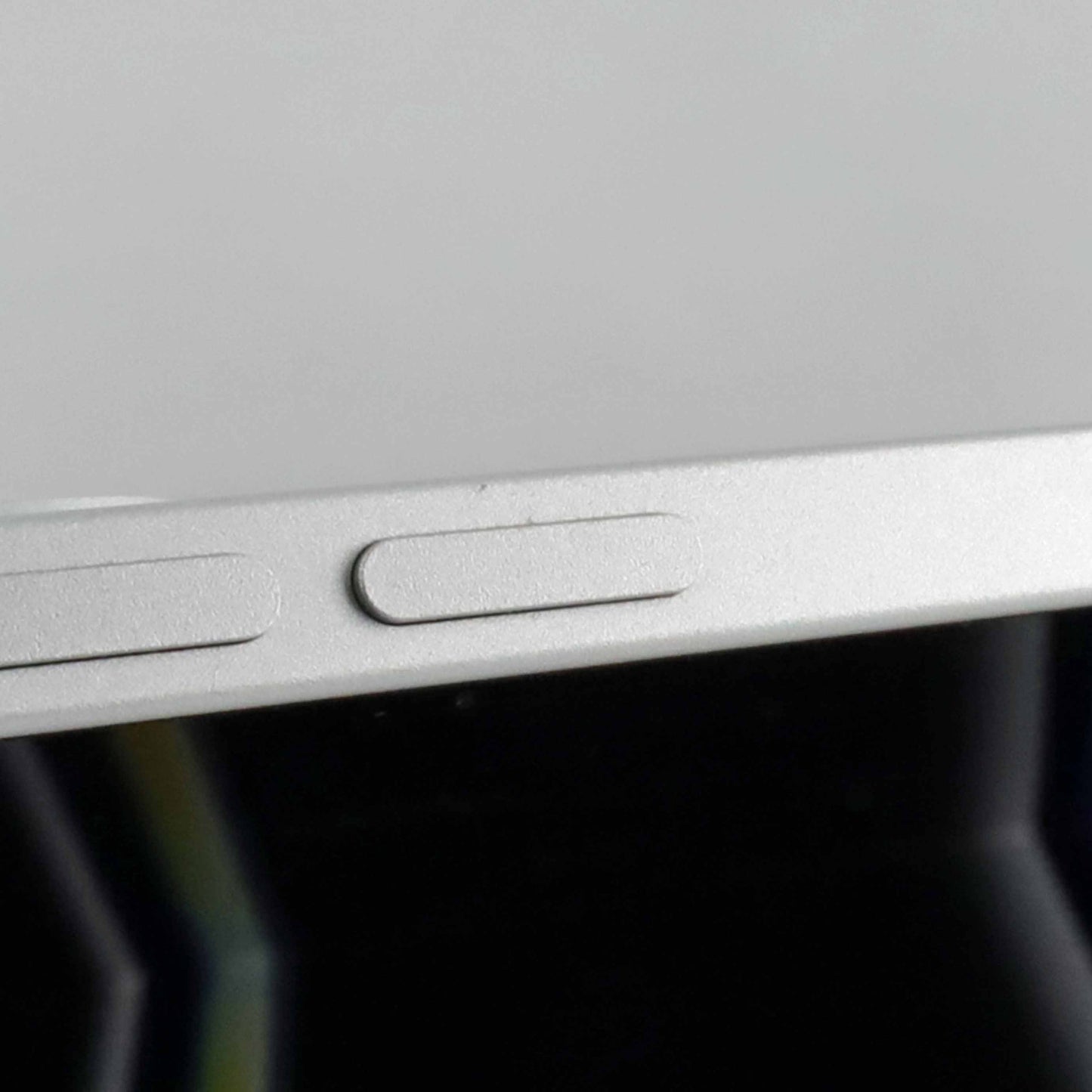 B+ランク Apple iPad Pro(M4) Wi-Fi 11インチ 256GB Silver A2836 MVV93J/A 国内版【90日保証】