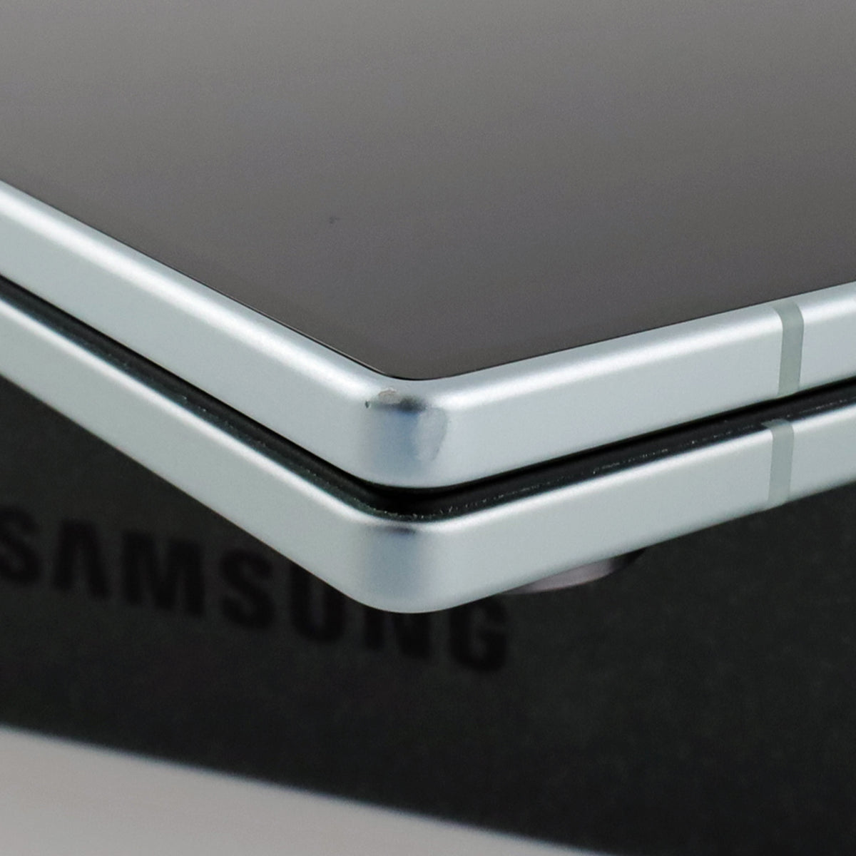 B-ランク Galaxy Z Fold7 12/256GB Mint SM-F966Q 国内版【90日保証】