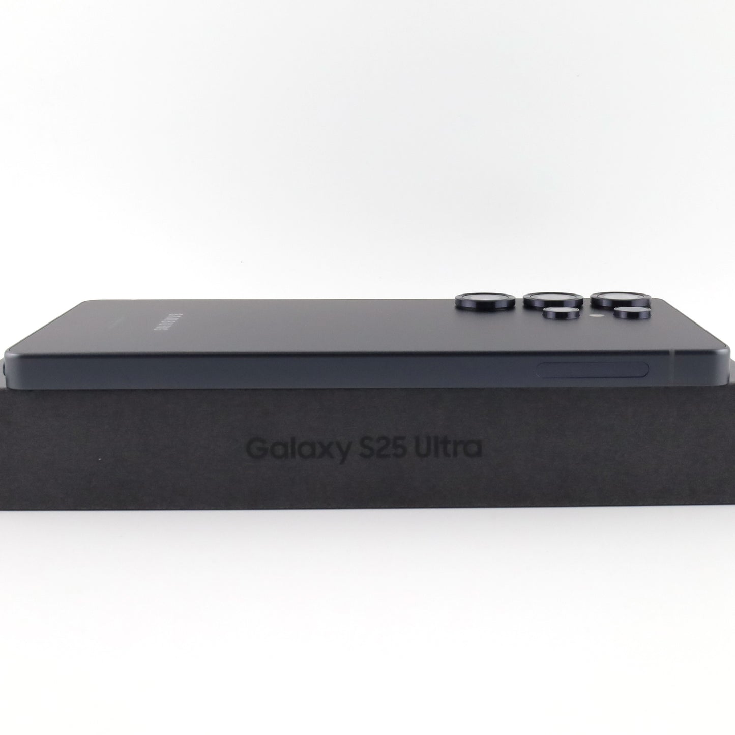 C+ランク Galaxy S25 Ultra 12/256GB TitaniumJetblack SM-S938Q 国内版【90日保証】