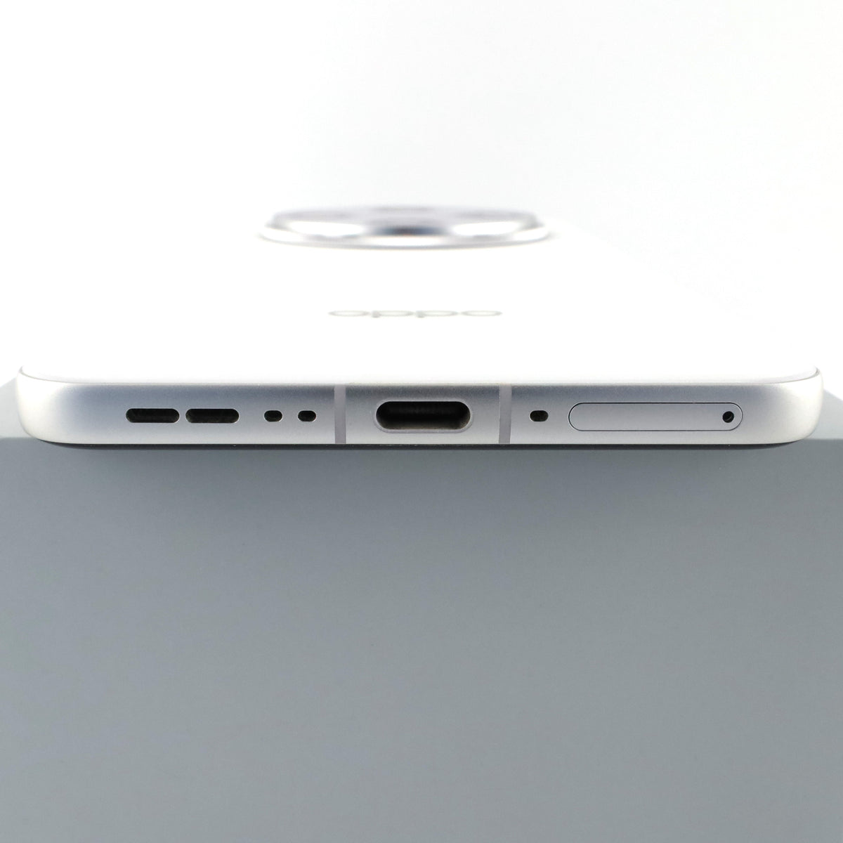 C+ランク OPPO Find X8 Pro 16/512GB Pearl White CPH2659 グローバル版【90日保証】