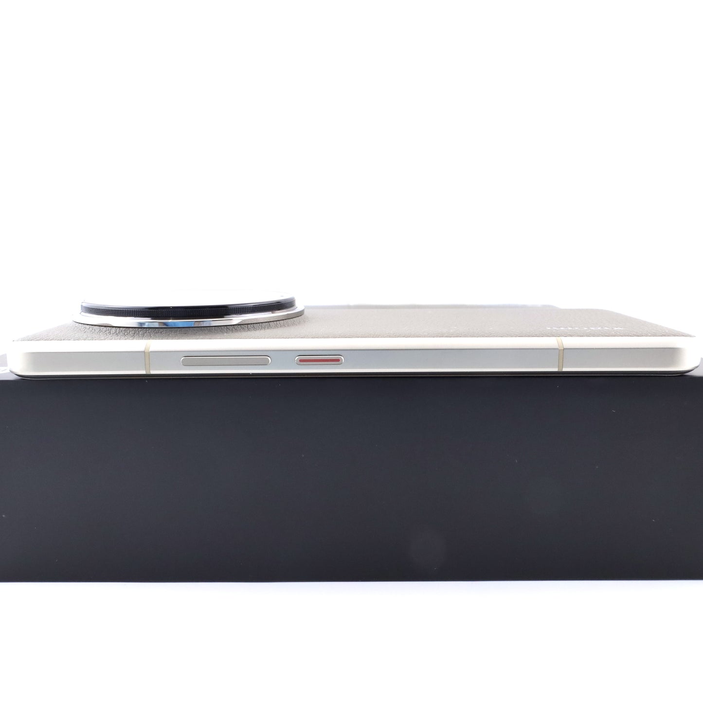 Aランク Xiaomi 14 Ultra 16/1024GB Titanium特別版 24031PN0DC 中国版【90日保証】