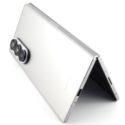 C+ランク Galaxy Z Fold7 12/256GB SilverShadow SM-F966Q 国内版【30日保証】