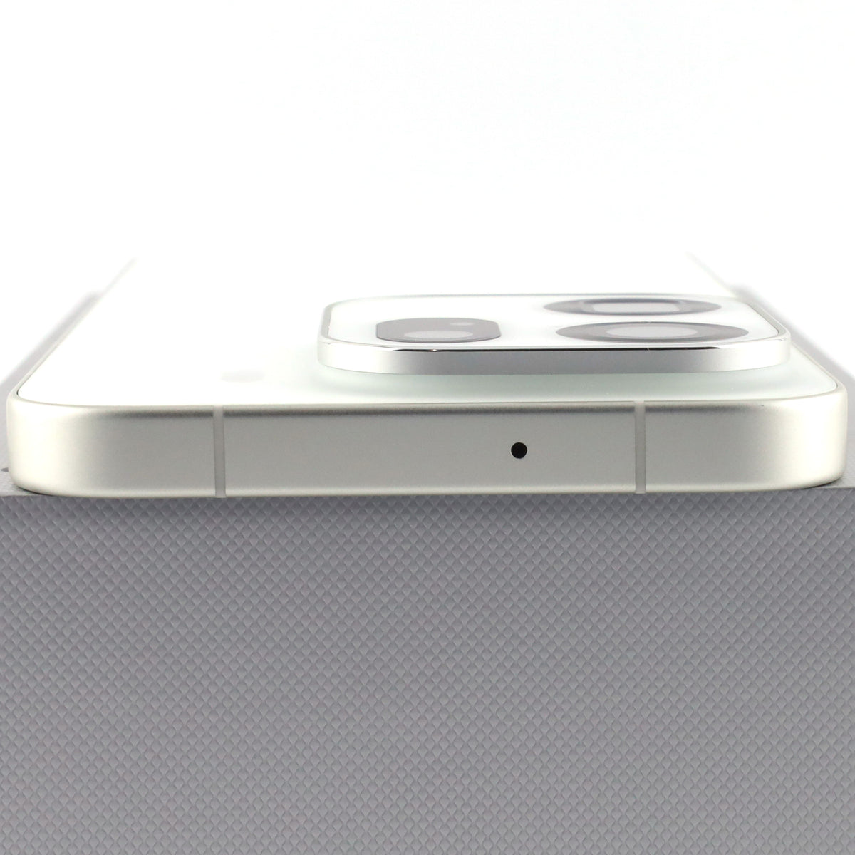 Aランク OPPO Find X9 Pro 16/512GB SilkWhite CPH2791 グローバル版【90日保証】