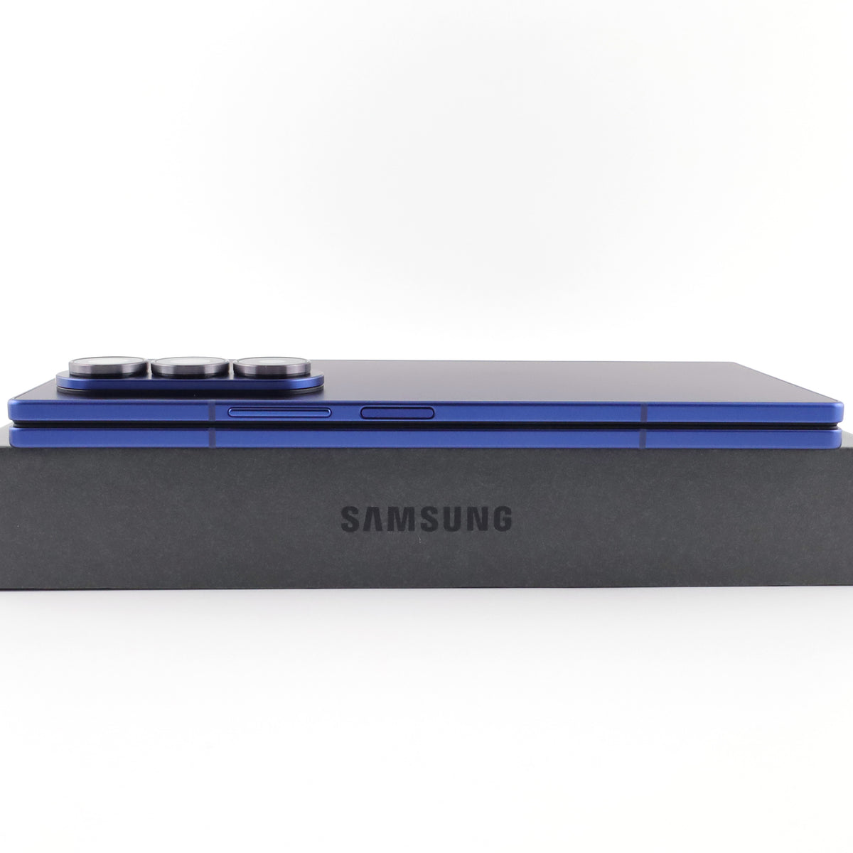 Cランク Galaxy Z Fold7 12/256GB BlueShadow SM-F966Q 国内版【30日保証】