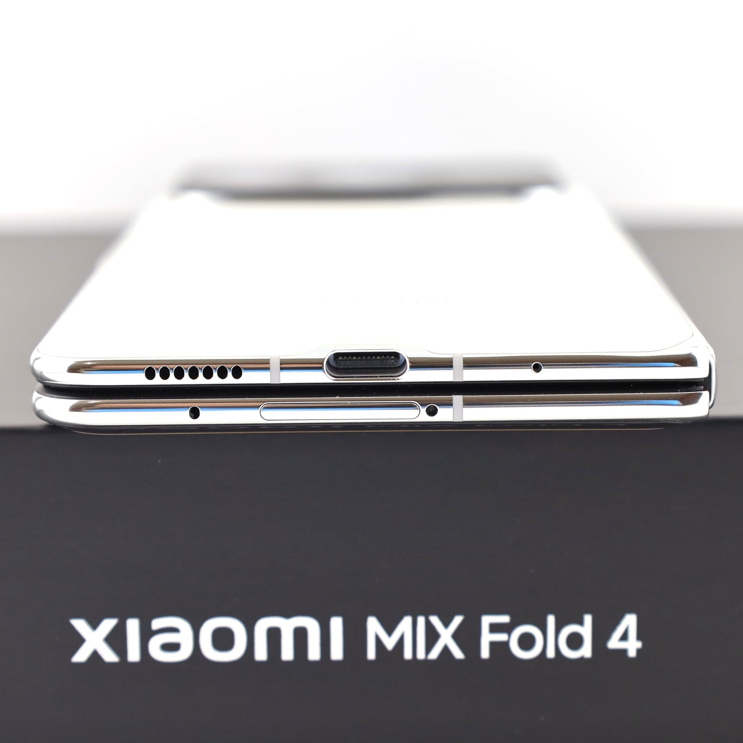 A-ランク Xiaomi MIX Fold 4 12/256GB White 24072PX77C 中国版【30日保証】