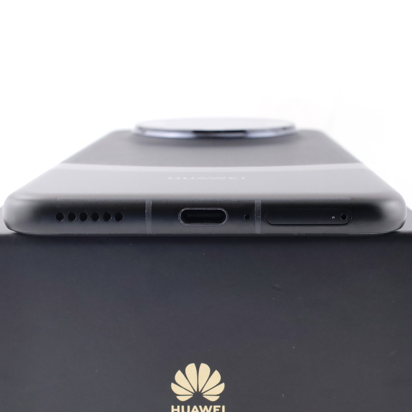 B+ランク HUAWEI Mate 60 Pro+ 16GB/1TB Black ALN-AL10 中国版【90日保証】