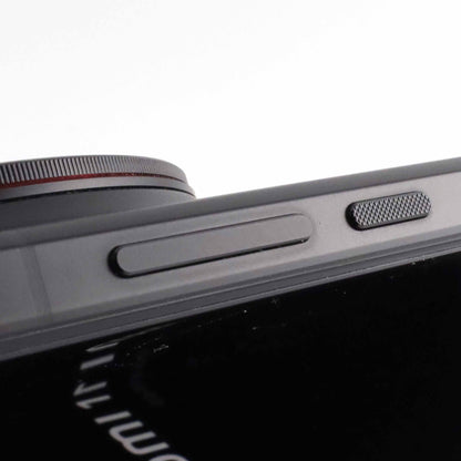 A-ランク Xiaomi 15 Ultra 16/512GB Black 25010PN30G グローバル版【90日保証】