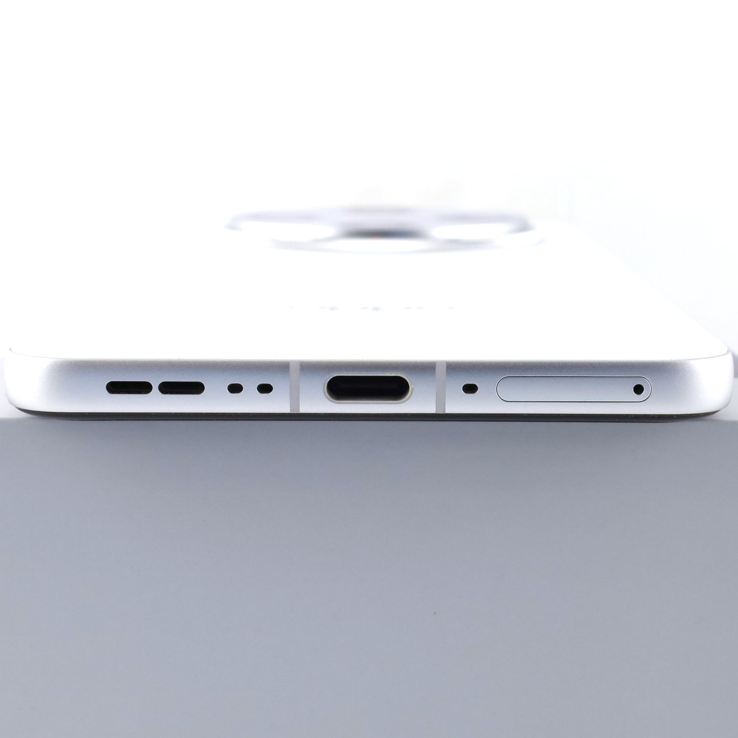 A-ランク OPPO Find X8 Pro 16/512GB PearlWhite CPH2659 グローバル版【90日保証】