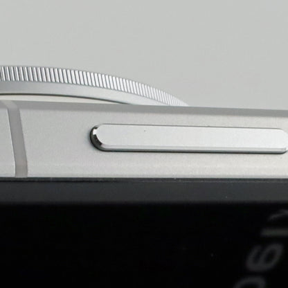 B+ランク Xiaomi 15 Ultra 16/512GB White 25010PN30G 国内版【90日保証】