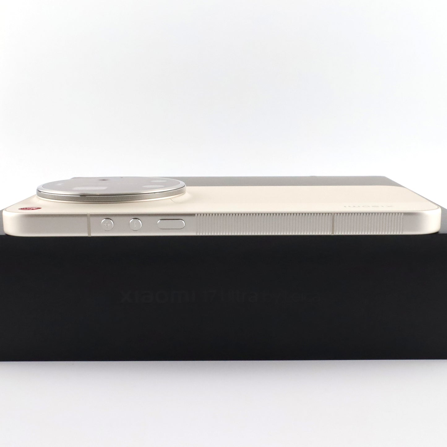 Aランク Xiaomi 17 Ultra Leica Edition 16/1024GB White 25128PNA1C 中国版【90日保証】