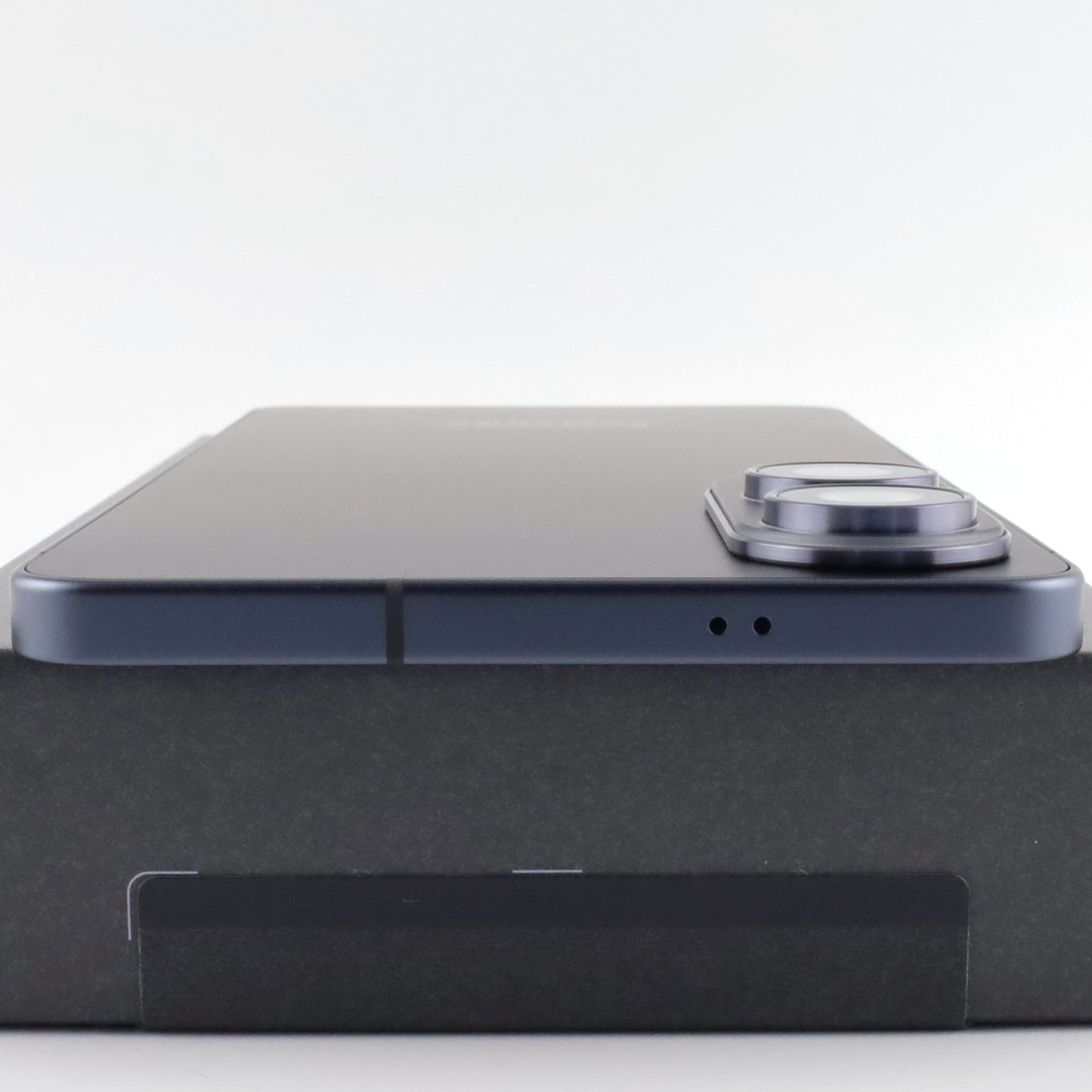 Aランク Galaxy S25 Edge 12/512GB TitaniumJetblack SM-S937B グローバル版【90日保証】