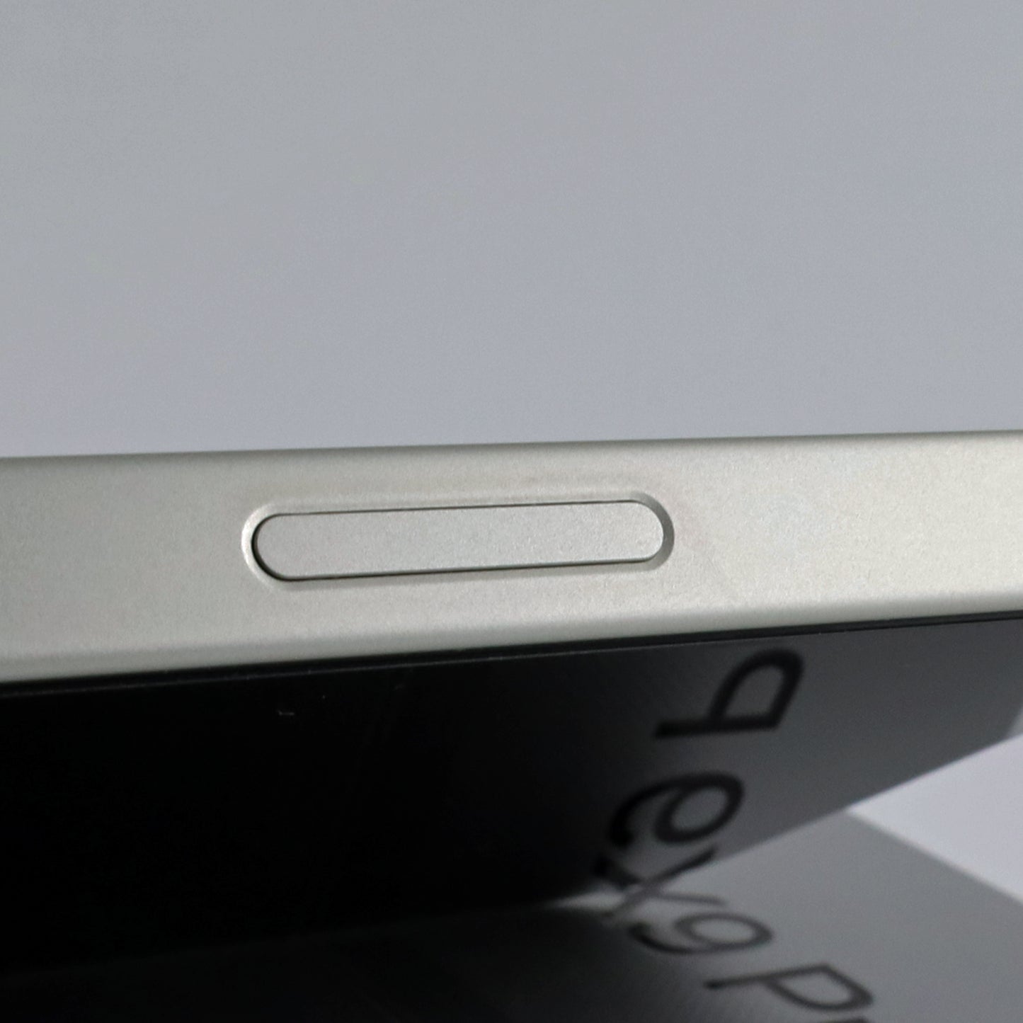 A-ランク OPPO Find X9 Pro 16/512GB SilkWhite CPH2791 グローバル版【90日保証】