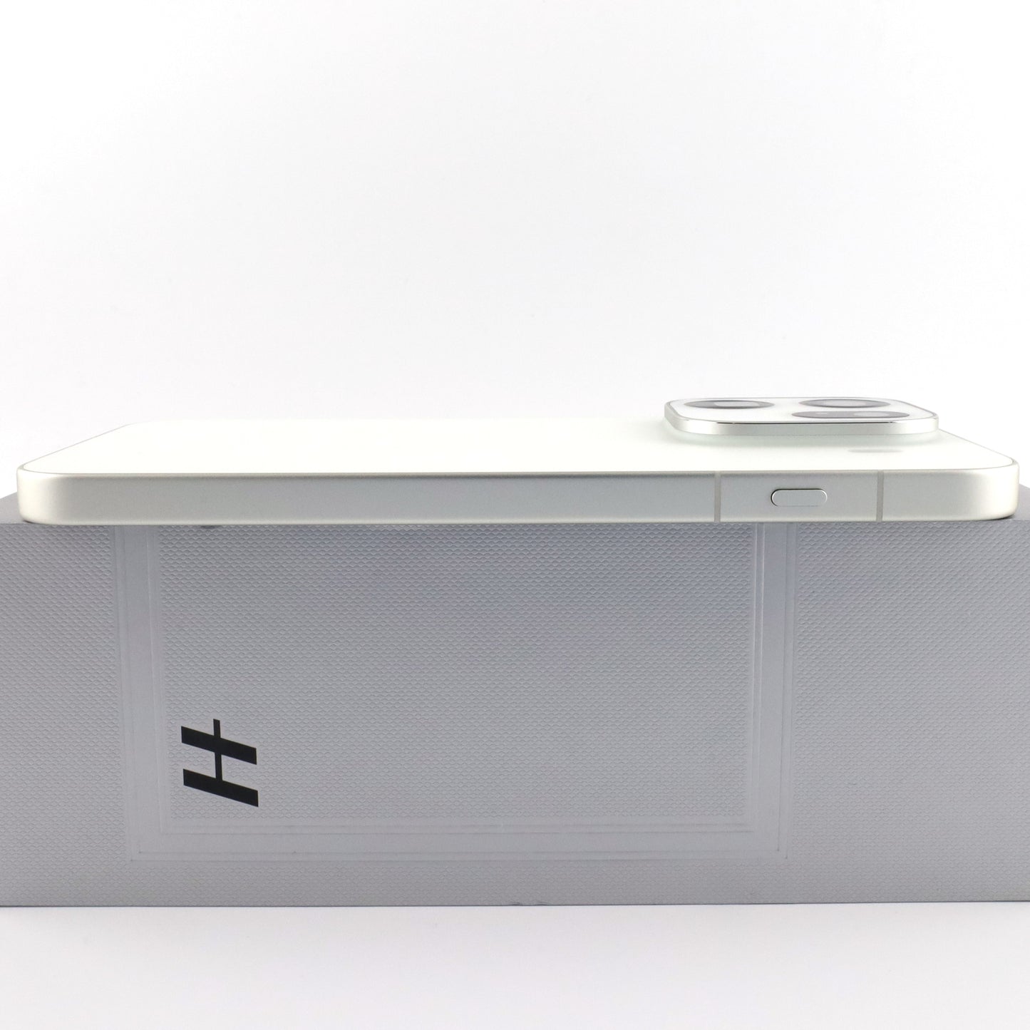 A-ランク OPPO Find X9 Pro 16/512GB SilkWhite CPH2791 グローバル版【90日保証】