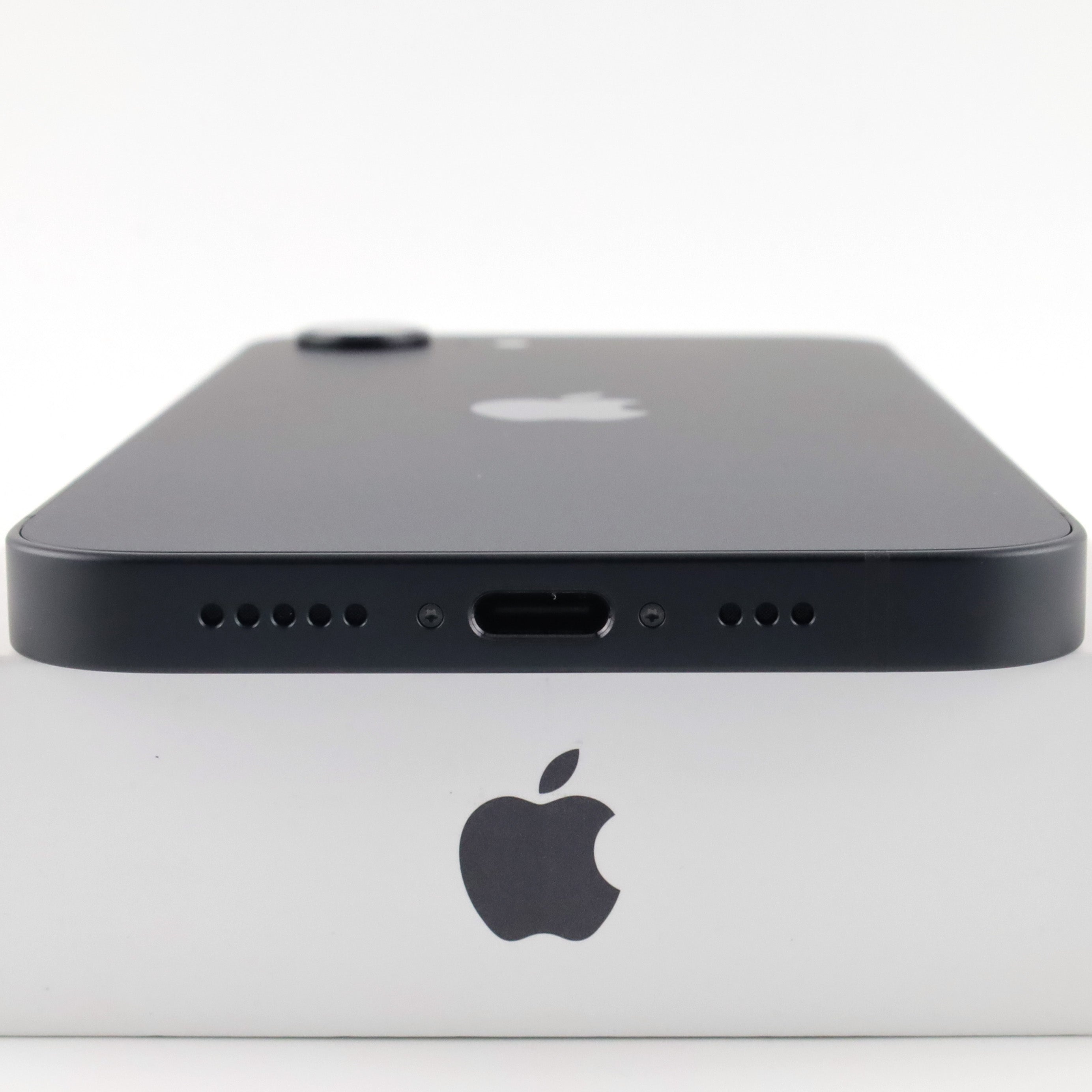 開封未使用 iPhone 16e 512GB Black MD1X4J/A A3409 国内版【90日保証